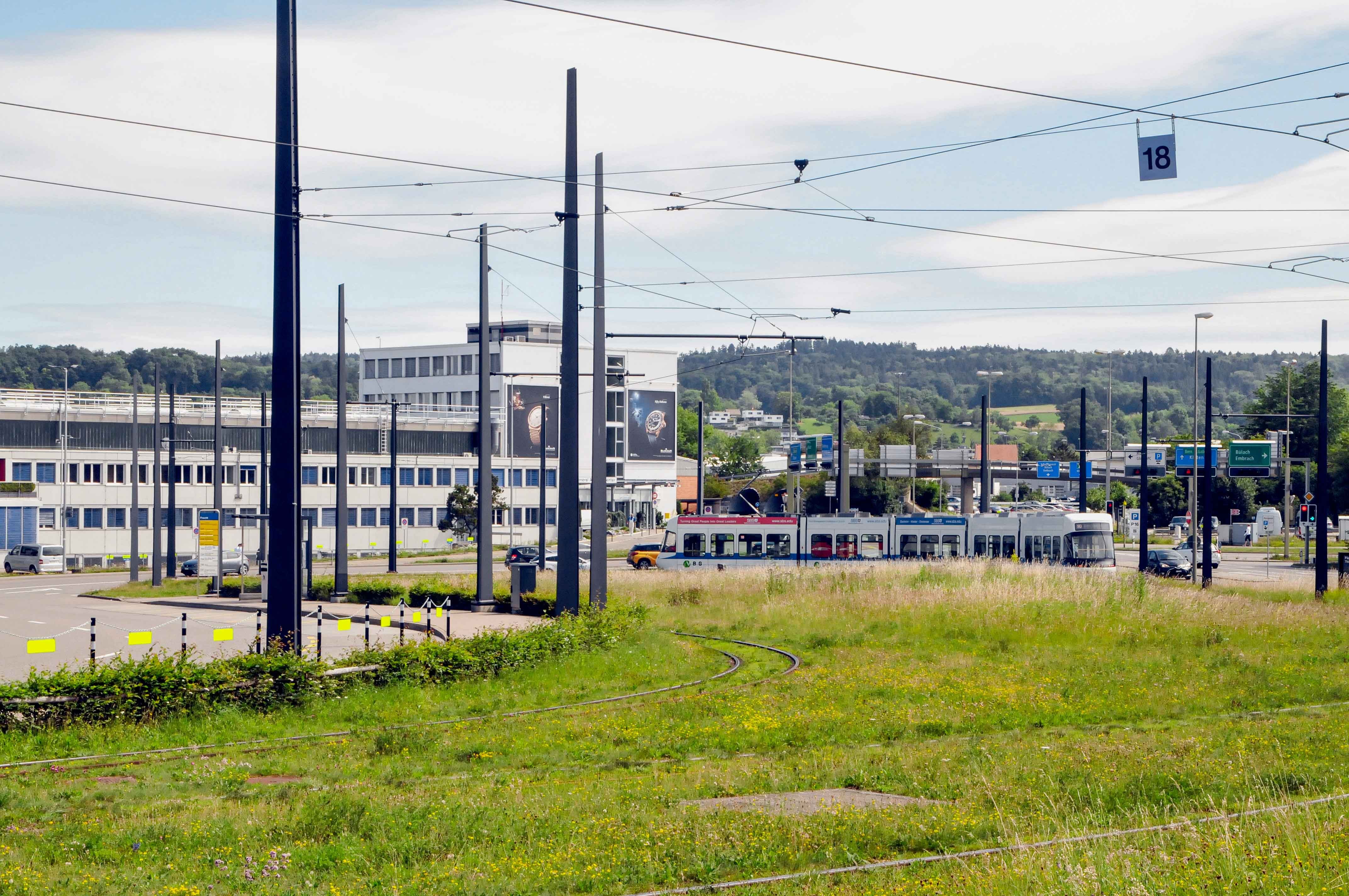 Um rund drei Kilometer soll das Tramgleis verlängert werden, wo sich heute noch die Wendeschlaufe der Glattalbahn befindet.