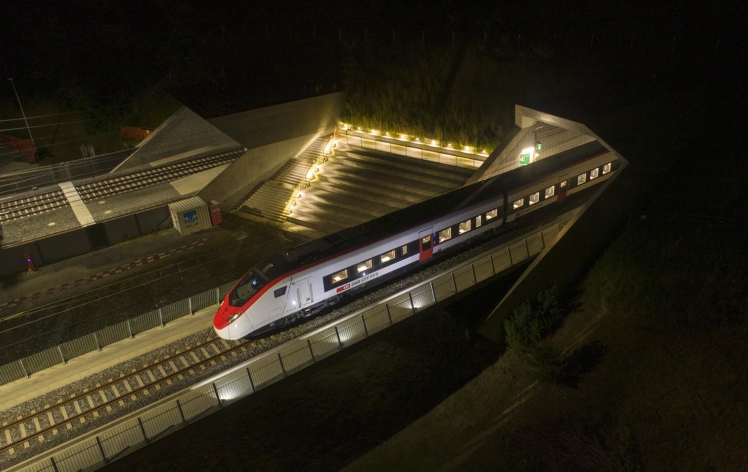 Testfahrt durch den Ceneri-Basistunnel mit einem Giruno-Zug