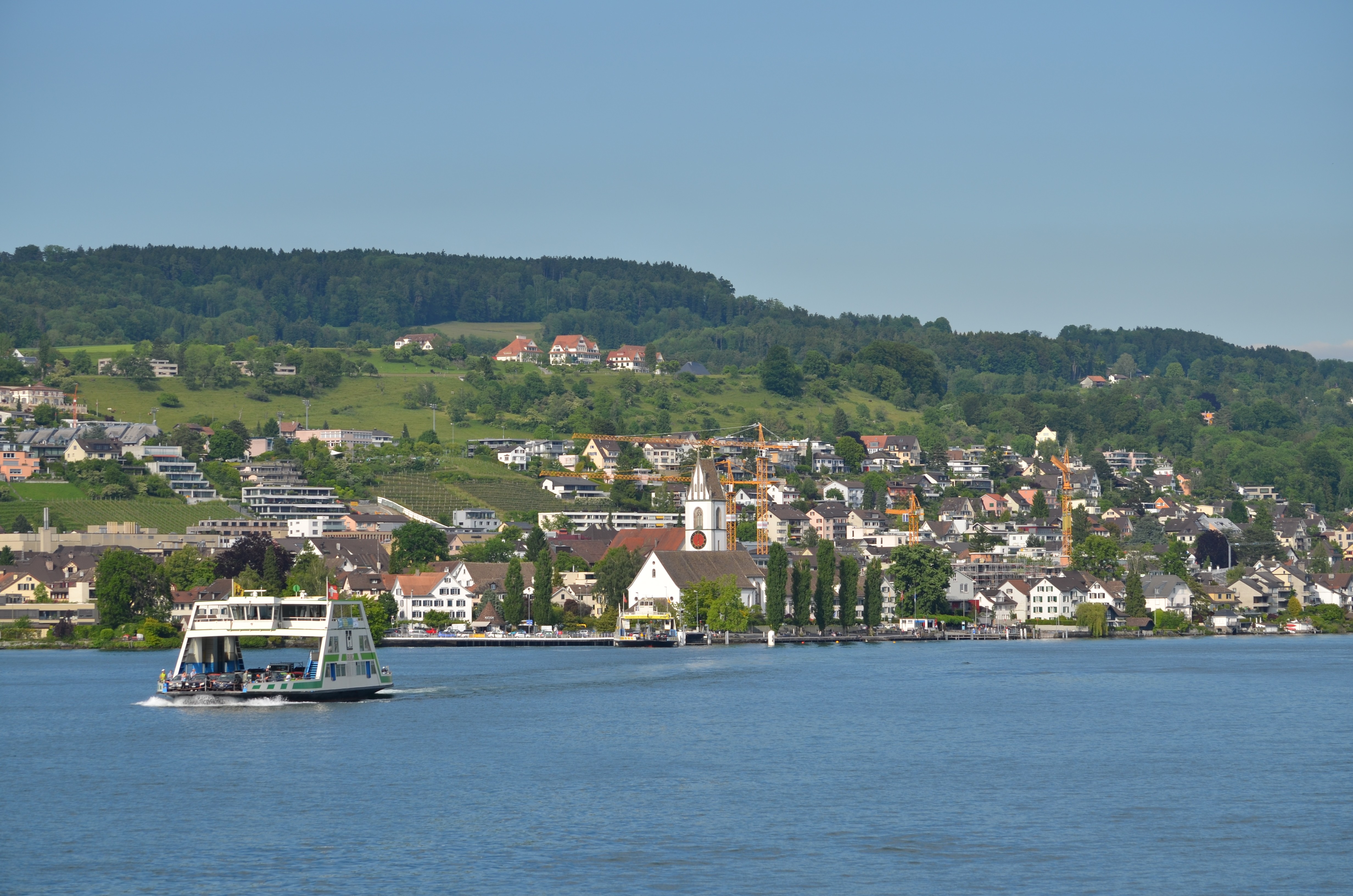 Blick auf Meilen vom Züricksee aus