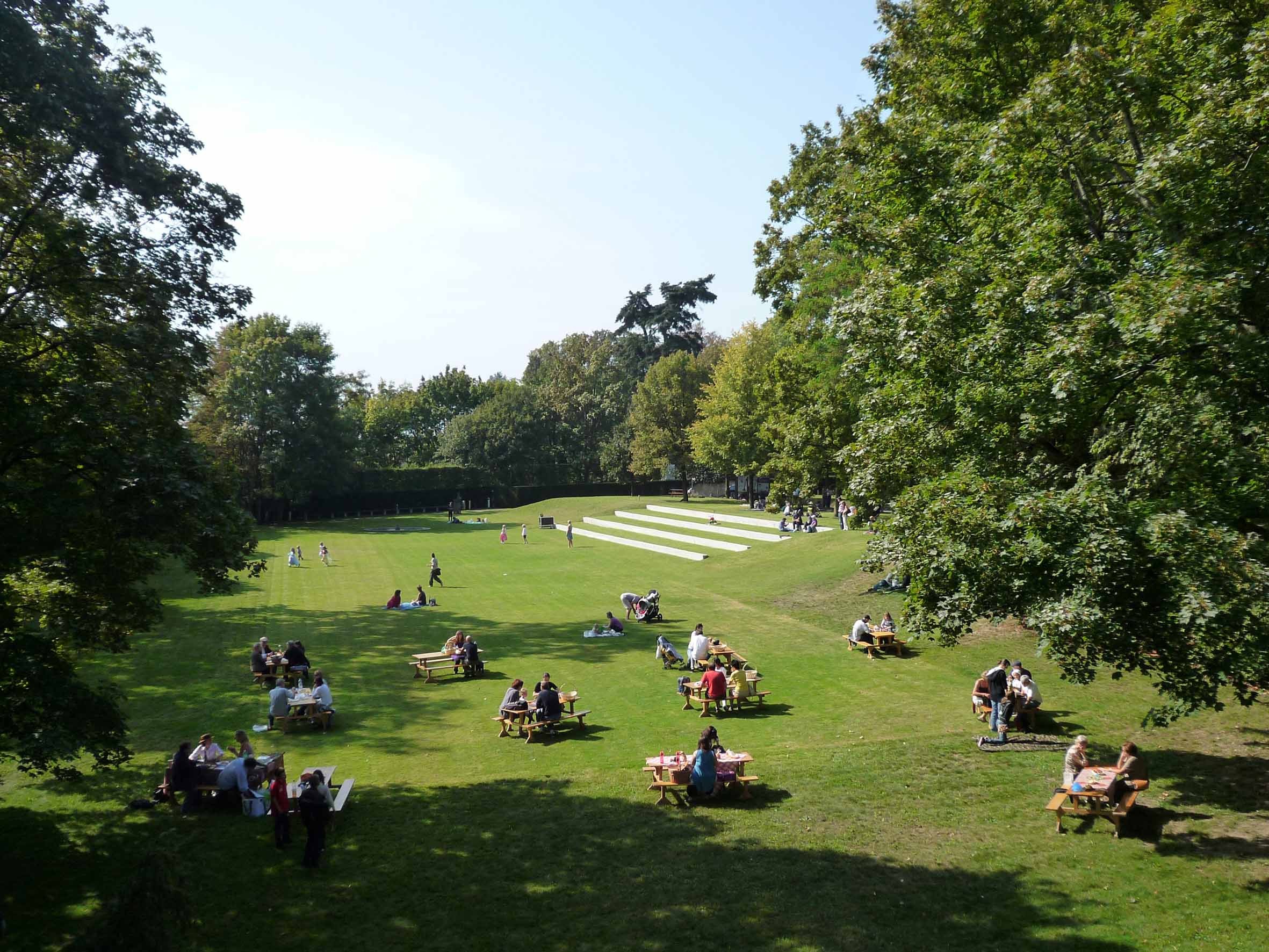 Park bei Schloss Prangins