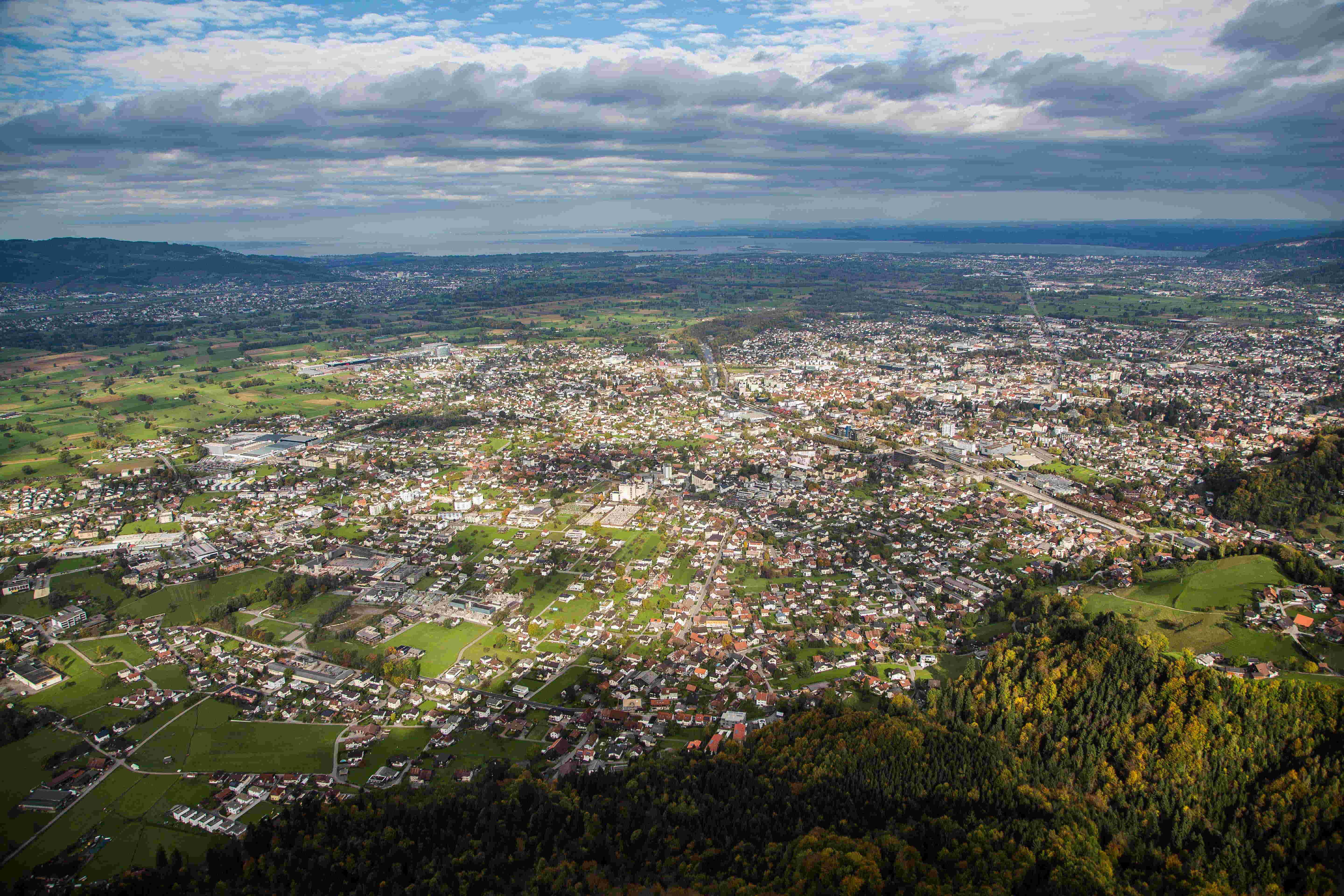 Zersiedelung Vorarlberger Rheintal Luftbild Dornbirn