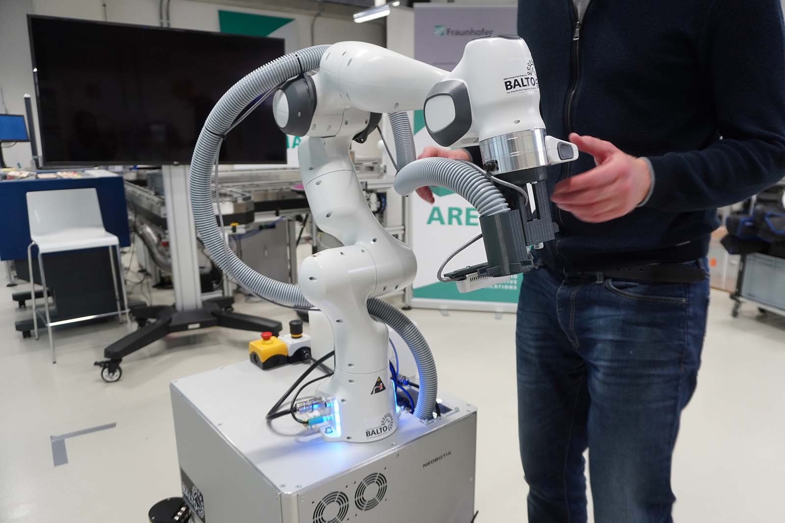 Desinfektionsroboter im Technologiepark NOI in Bozen