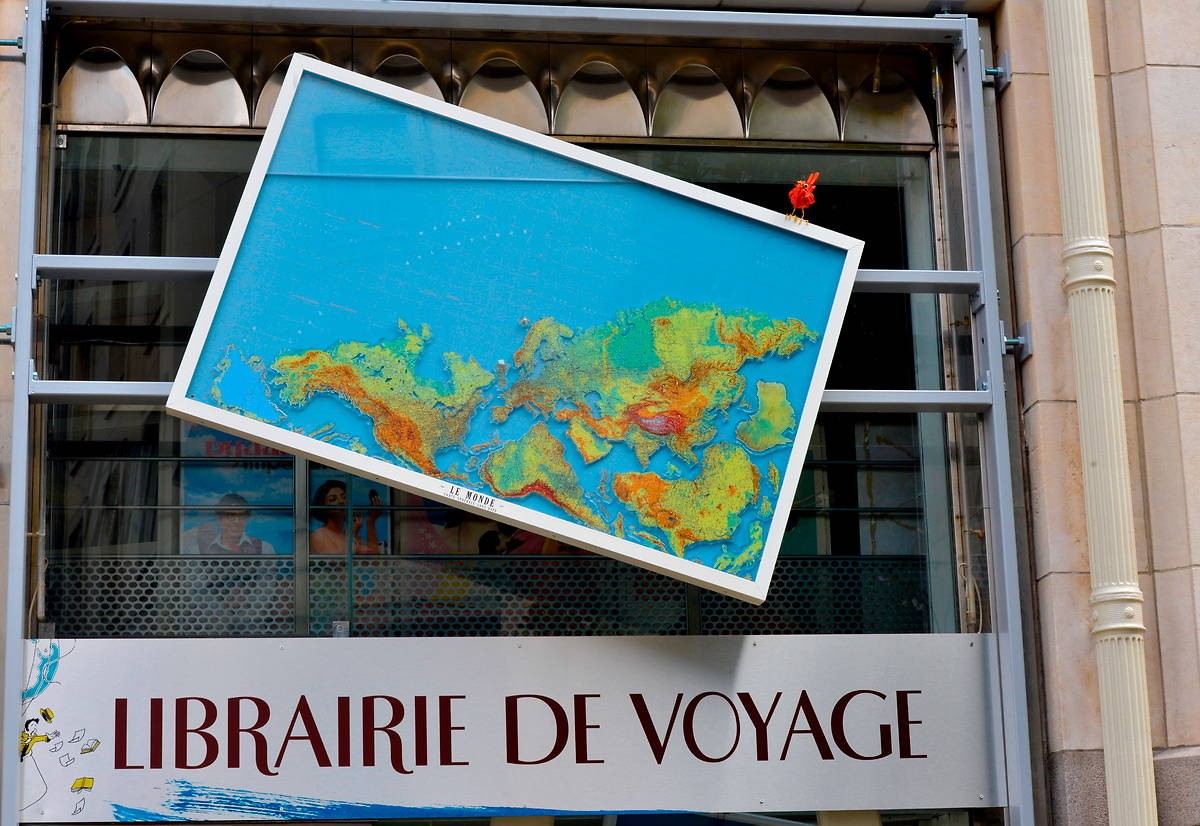 Ladenschild der Librairie de Voyage in Nantes