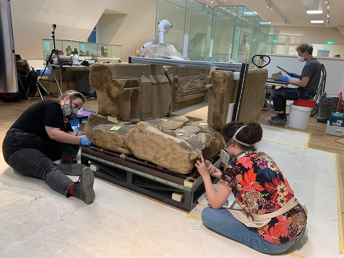 Restaurierung Römischer Sarkophag im Rijksmuseum van Oudheden