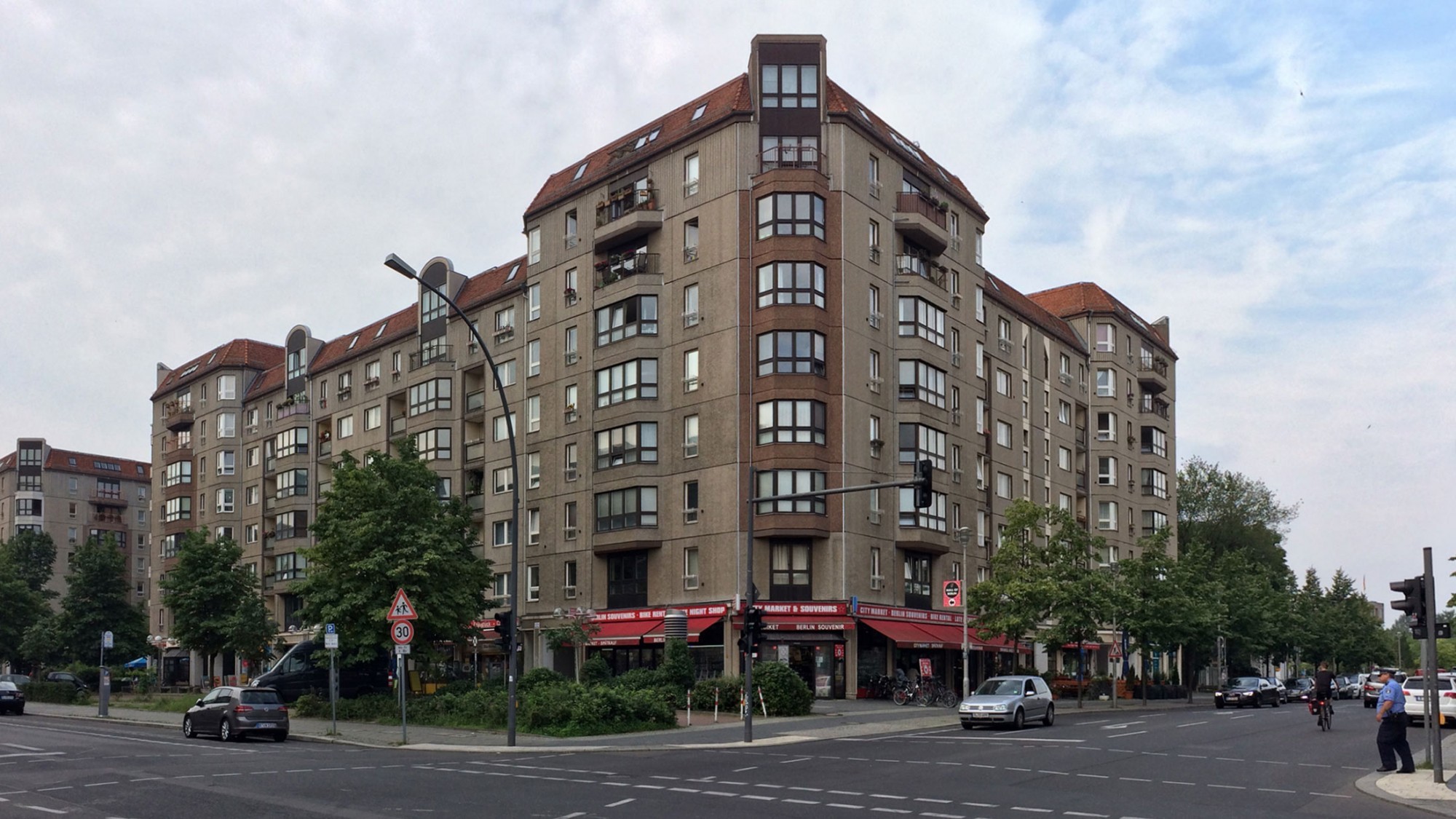 2120_plattenbau