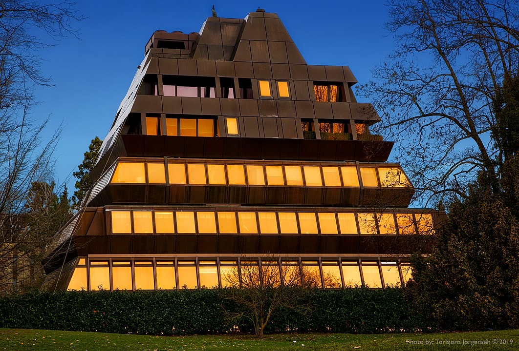 Ferrohaus Pyramide am See in Zürich