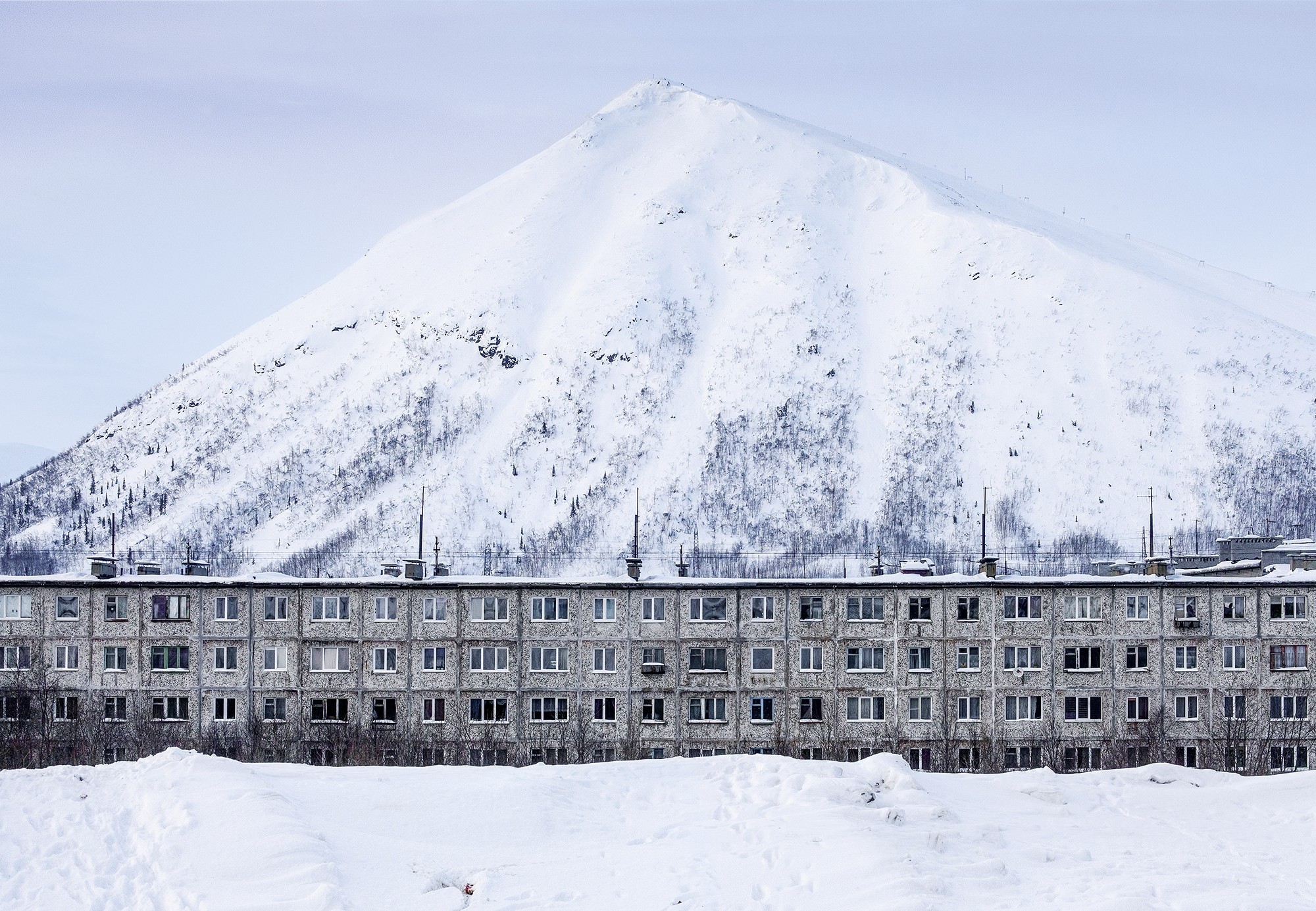 Kirovsk-monotowns-zupagrafika-2000