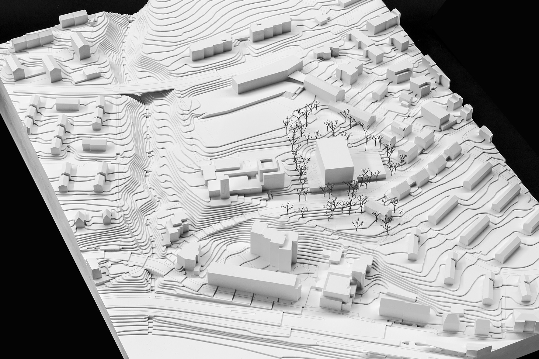 Modellfoto Schulanlage Zürich Leimbach Siegerprojekt Sonnenkleid