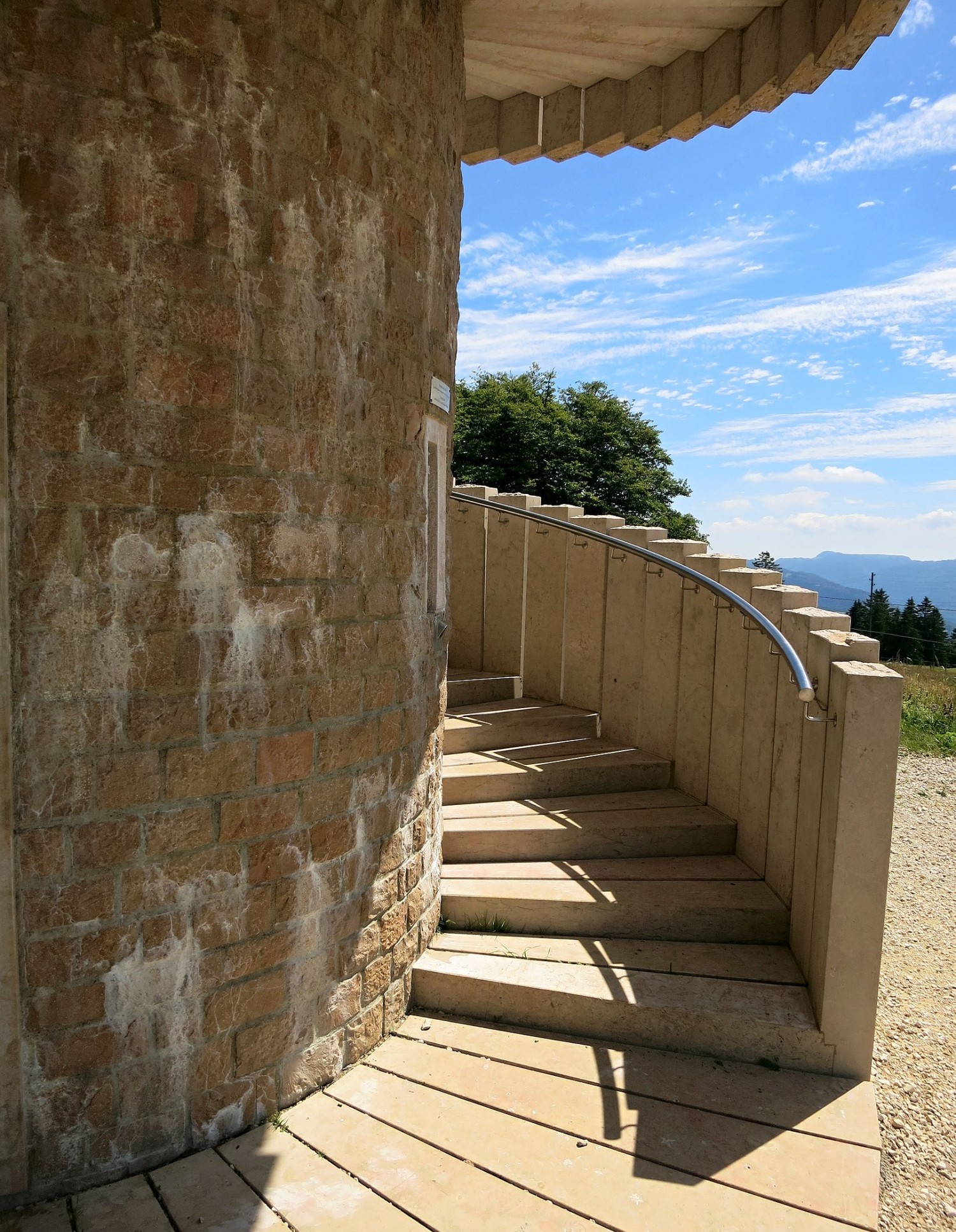 Treppen von Tour de Moron in Valbirse