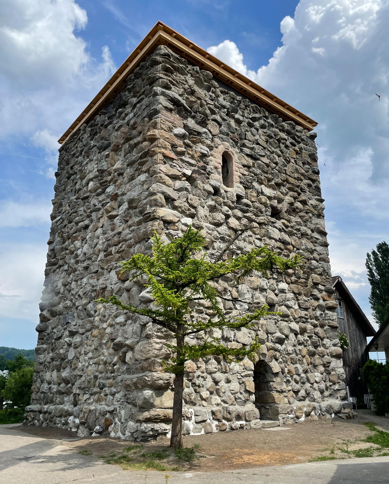 Mittelalterliche Turmruine Richensee Kanton Luzern