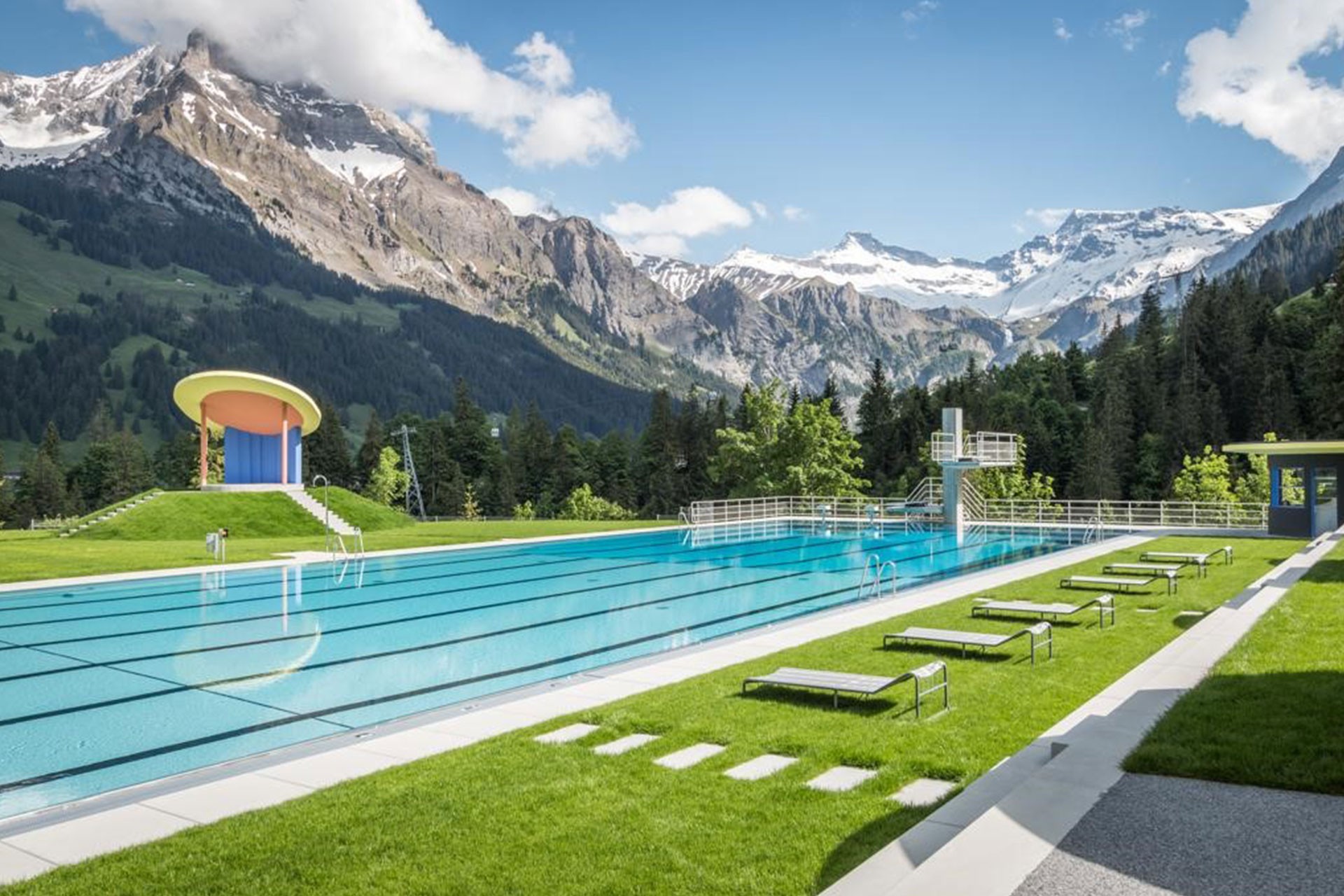 01 Adelboden_Schwimmbad_Gruebi