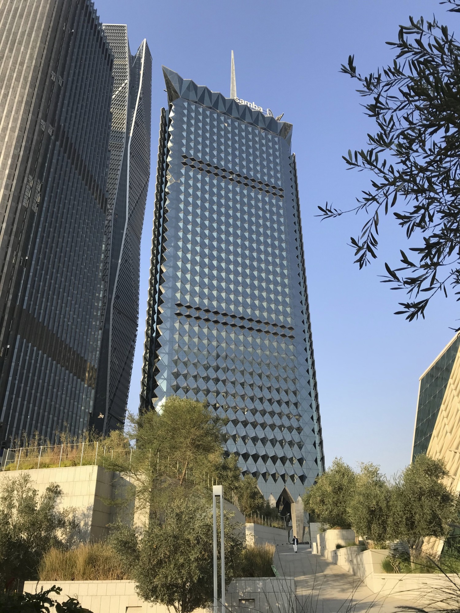 Foster + Partners, London, Grossbritannien: Samba Bank HQ Tower, Riad, Saudi Arabien