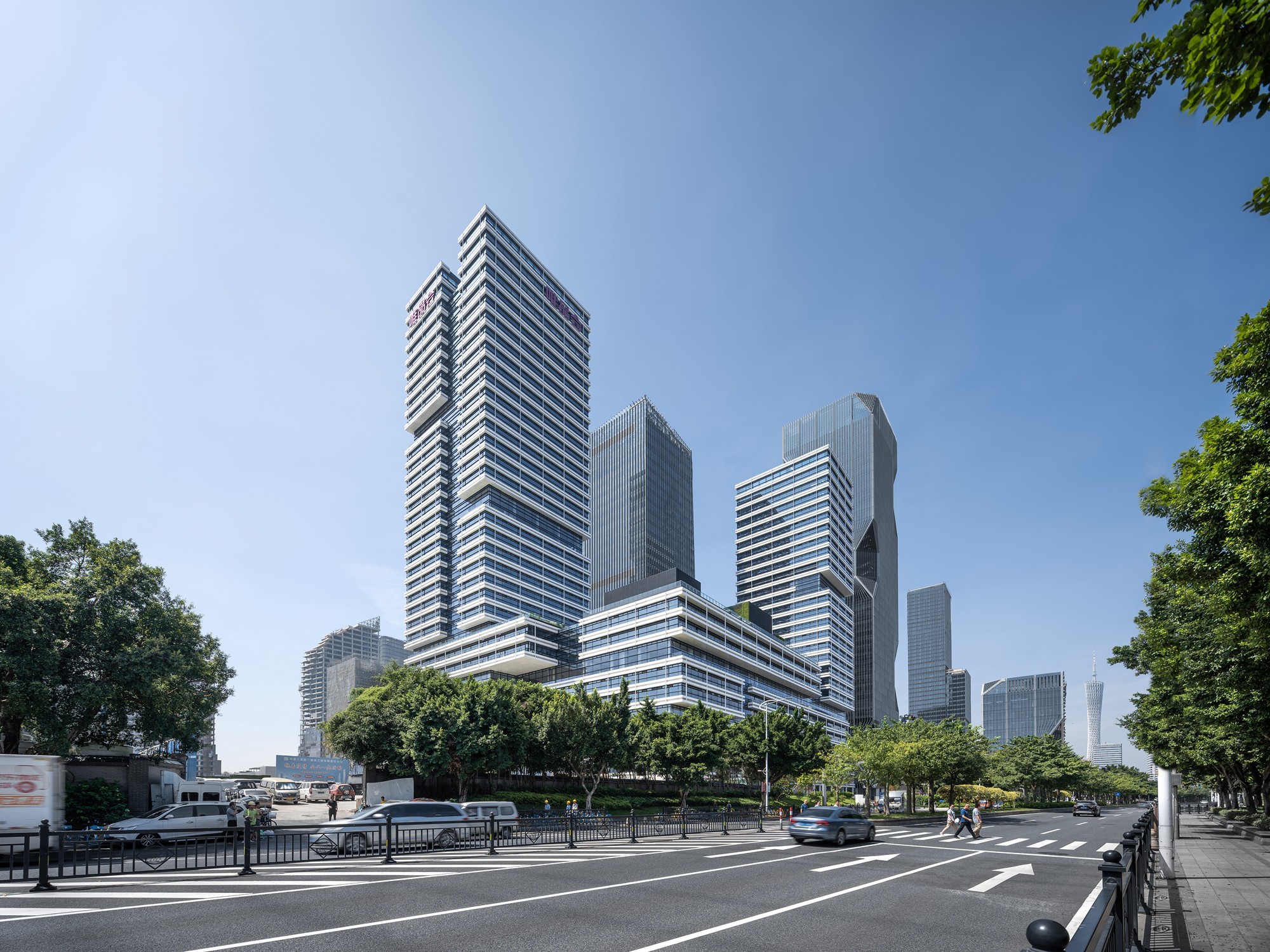 gmp Architekten von Gerkan, Marg und Partner, Hamburg, Deutschland: Vipshop Headquarters, Guangzhou, China
