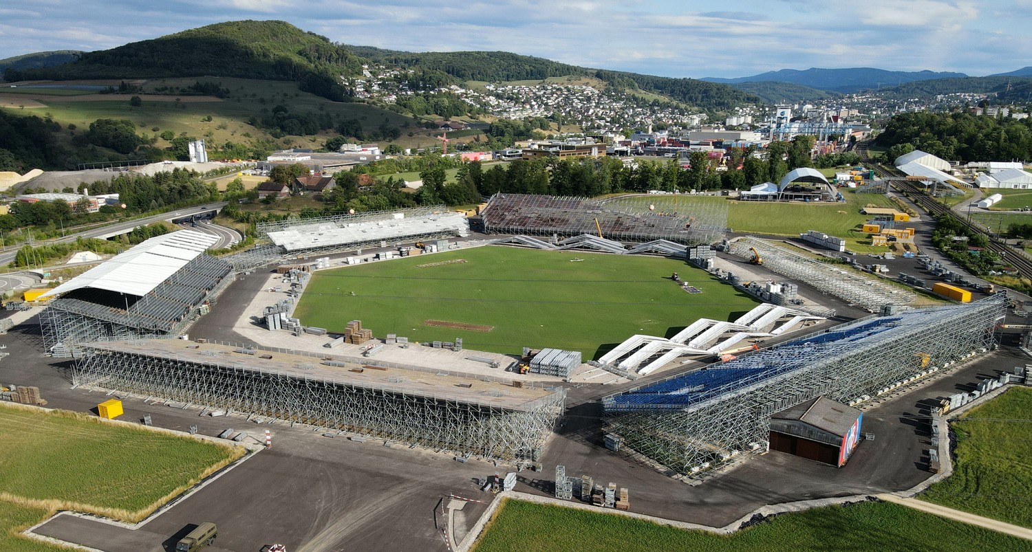 Aufbau der Festarena fürs ESAF in Pratteln