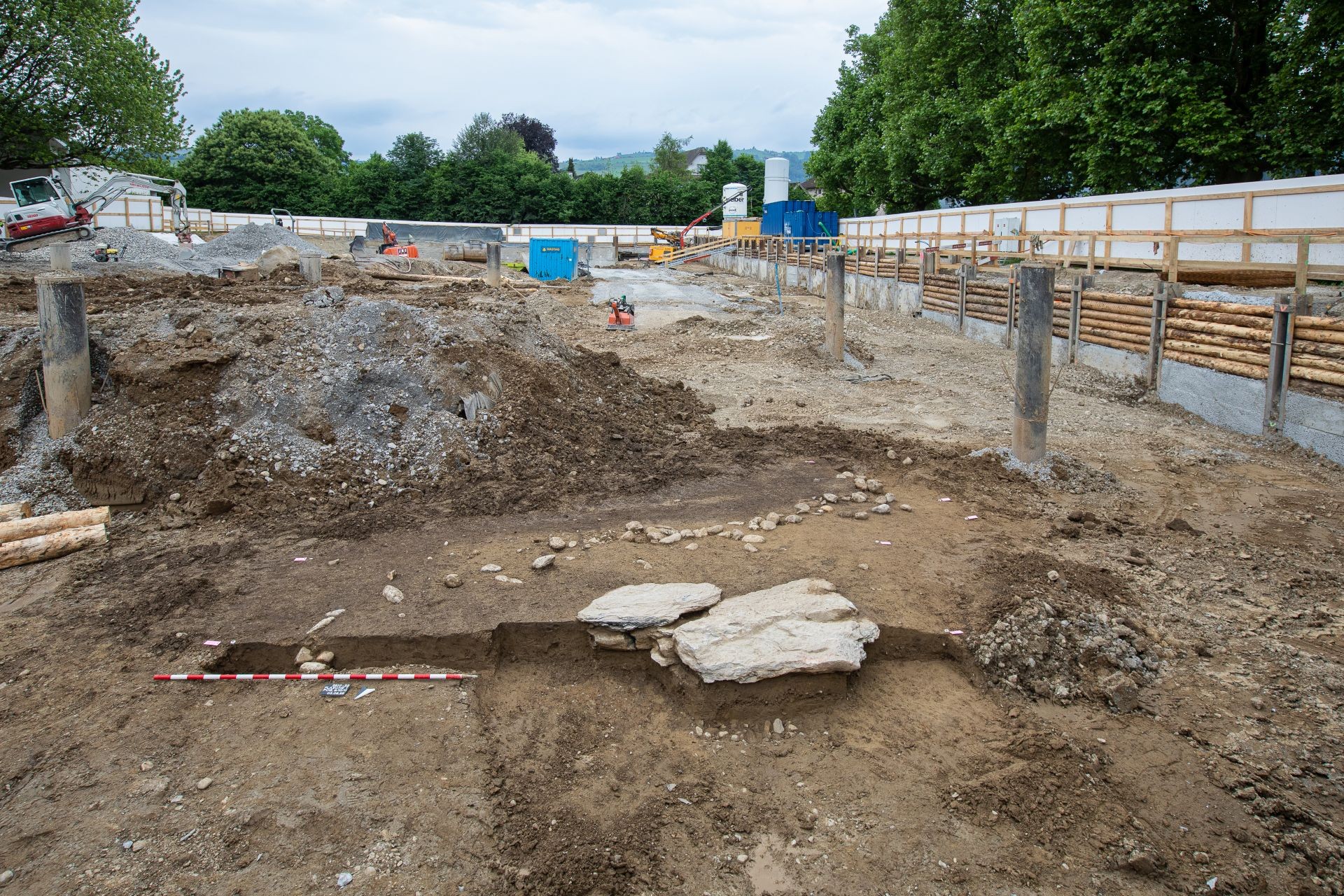 Grabfund bei Erweiterung Schulhaus Sternmatt in Baar