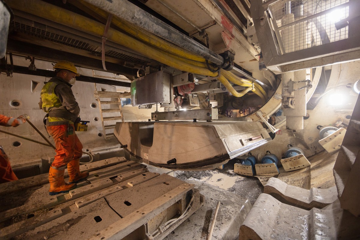 Versetzen eines Soltübbings in der Tunnelbohrmaschine