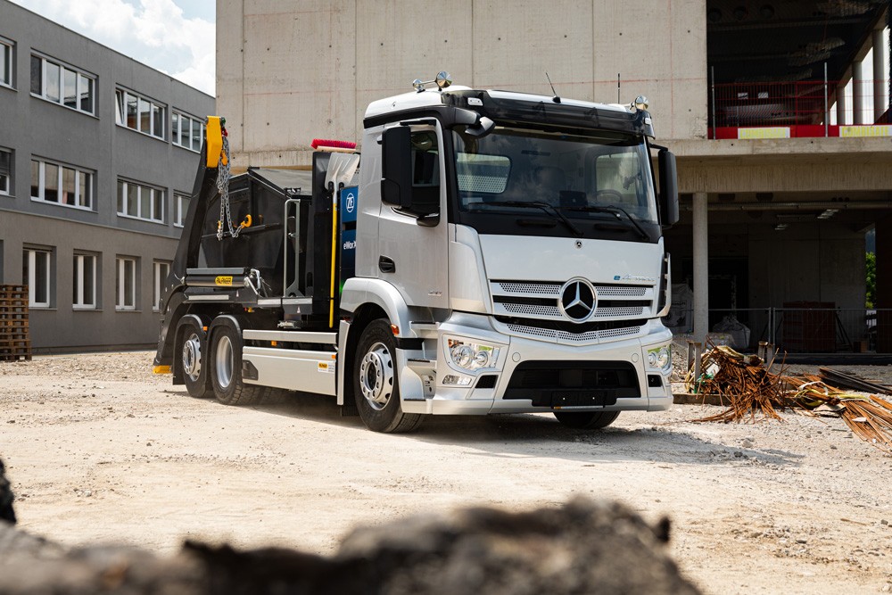 Mercedes-Benz-Arocs