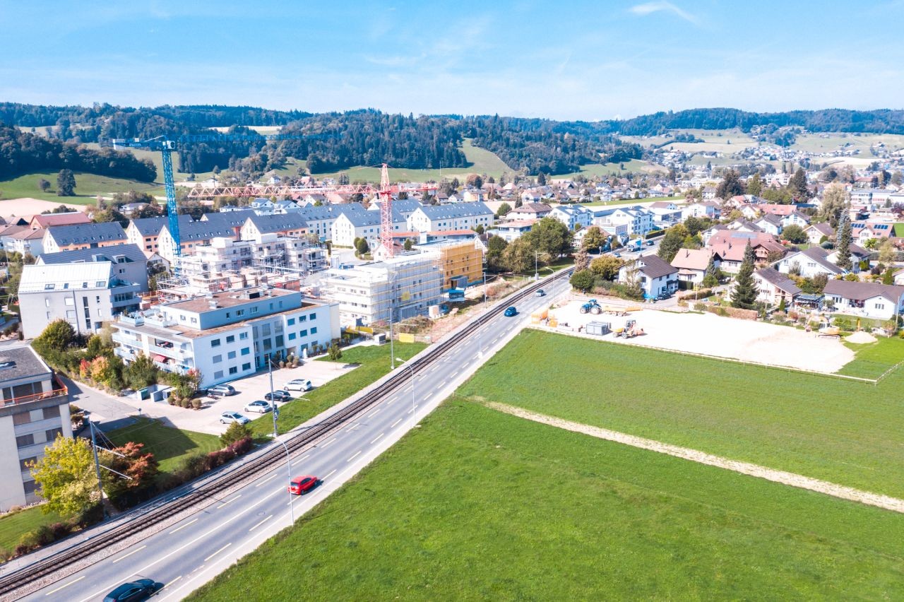 Luftaufnahme Projektbereich neuer Bahnhof Oberkulm