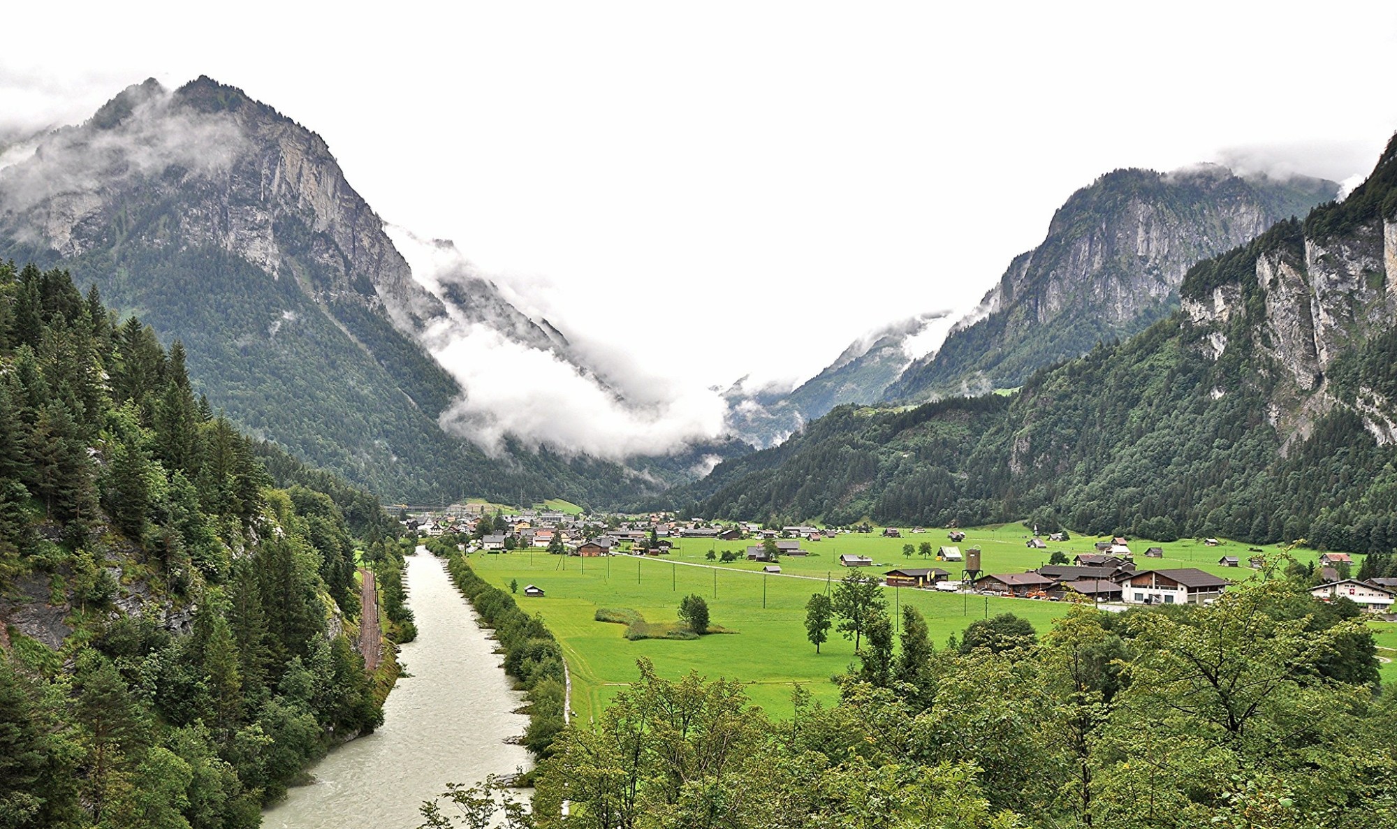 Blick auf Innertkirchen im Kanton Bern