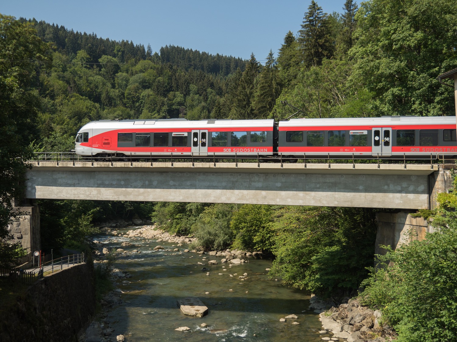 SOB Eisenbahnbrücke über die Sihl bei Schindellegi SZ