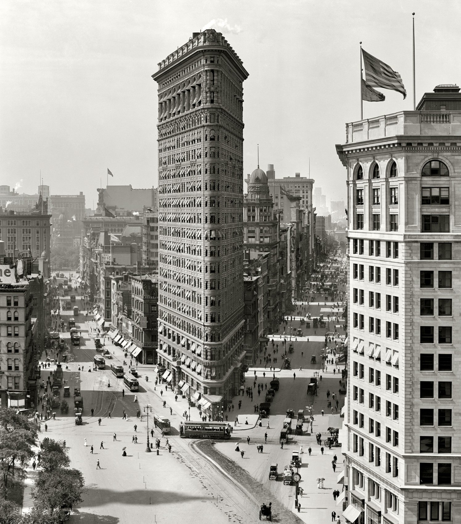 Flatirion Building um 1909.