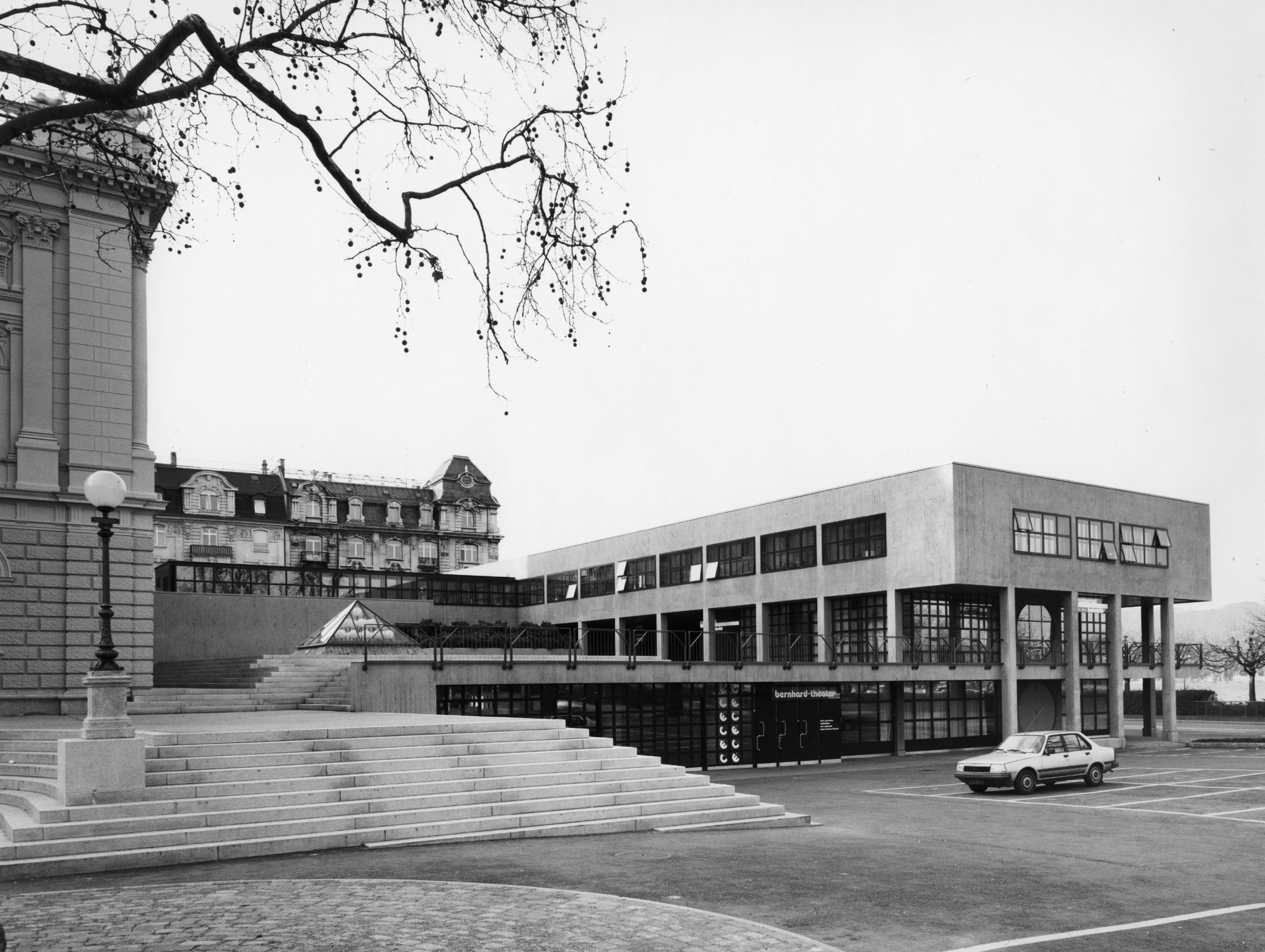 Fleischkäse-Erweiterungsbau Opernhaus Zürich um 1985