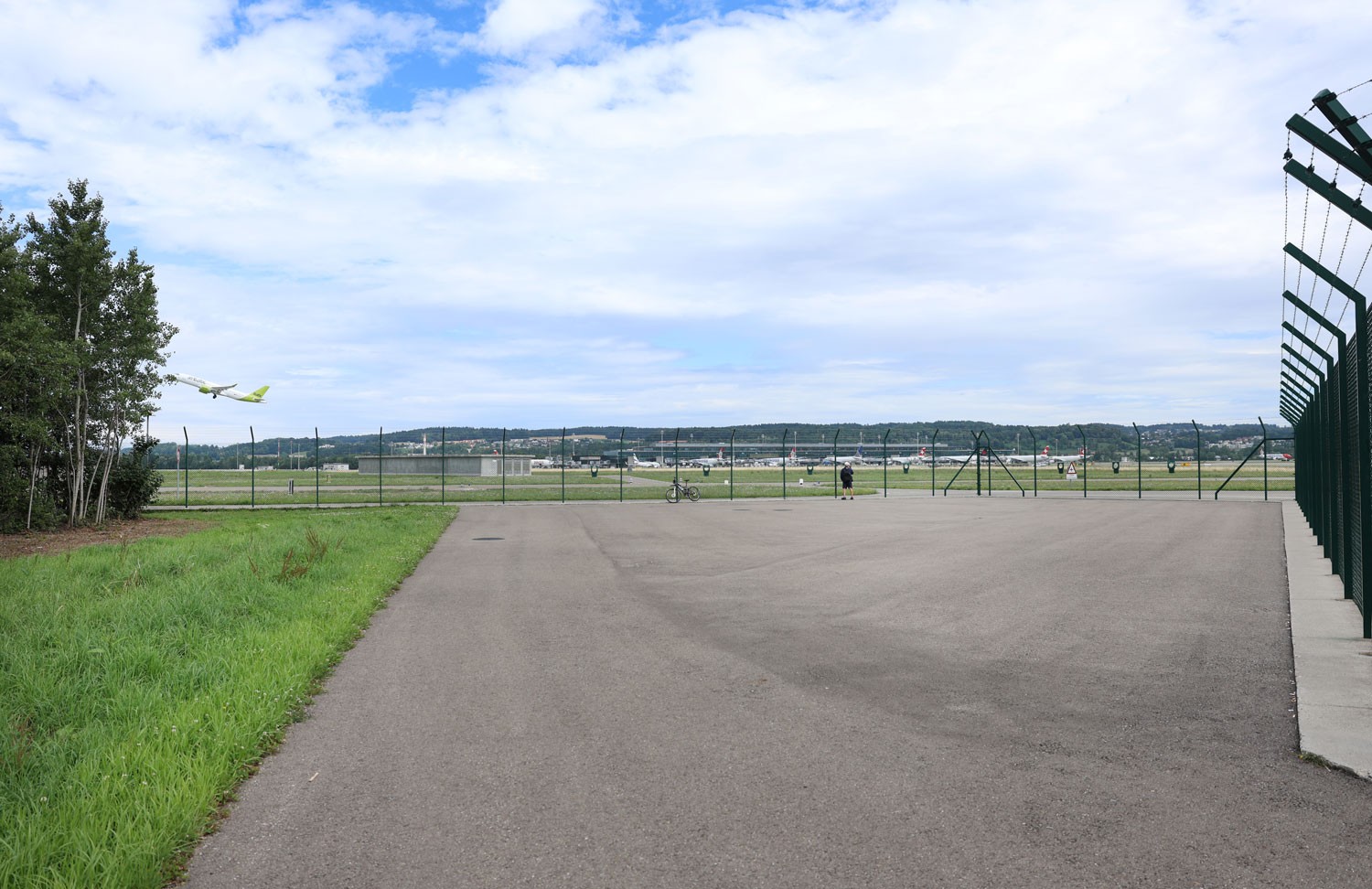 Platz für neue Aussichtsplattform Flughafen Zürich