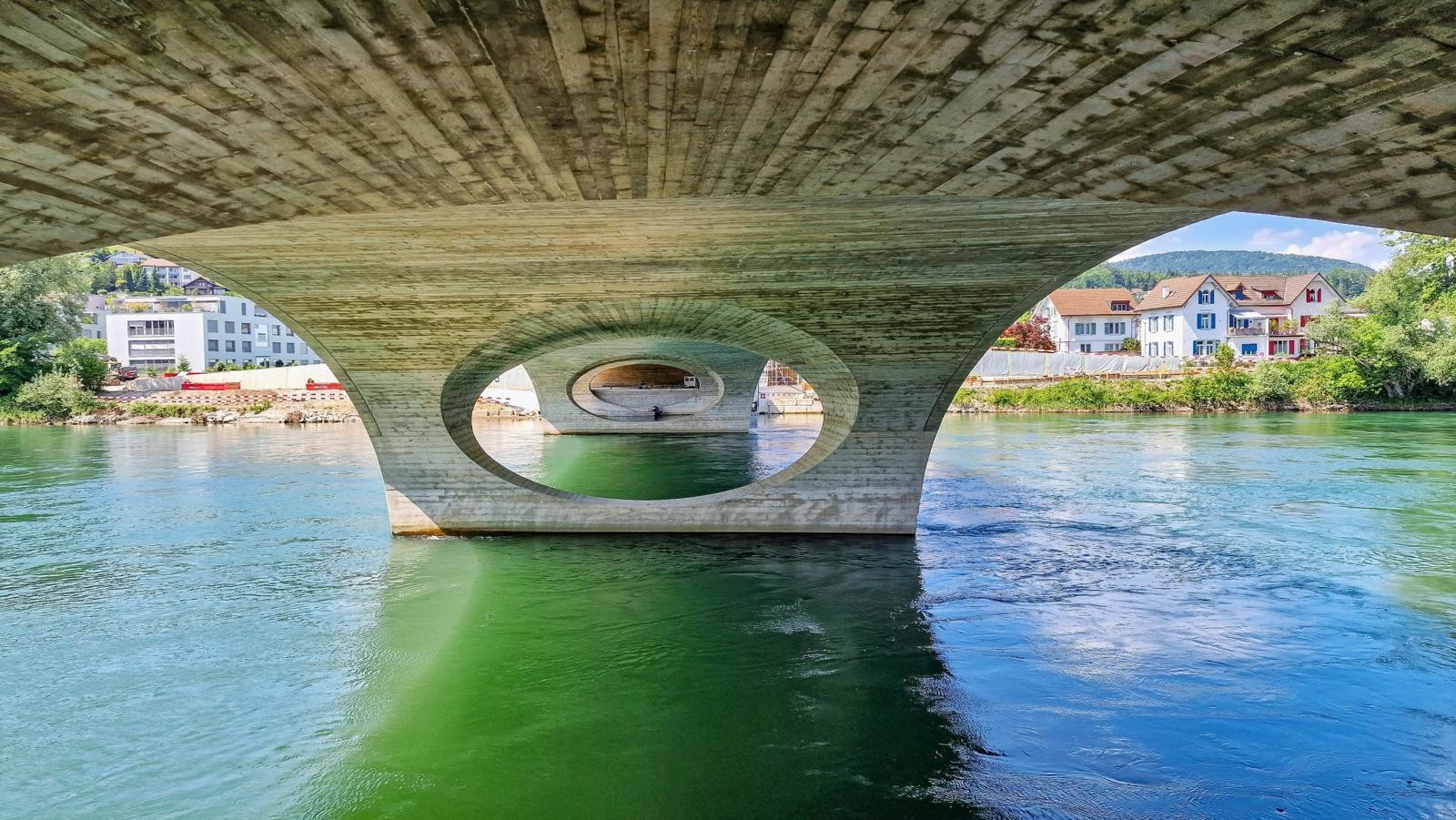 Neue Kettenbrücke in Aarau Unteransicht
