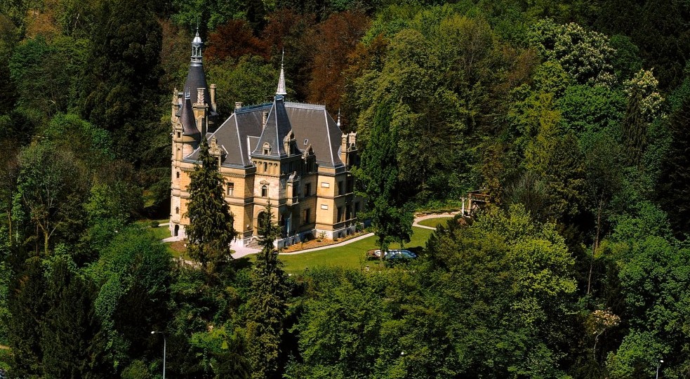 Schloss Hünegg am Thunersee