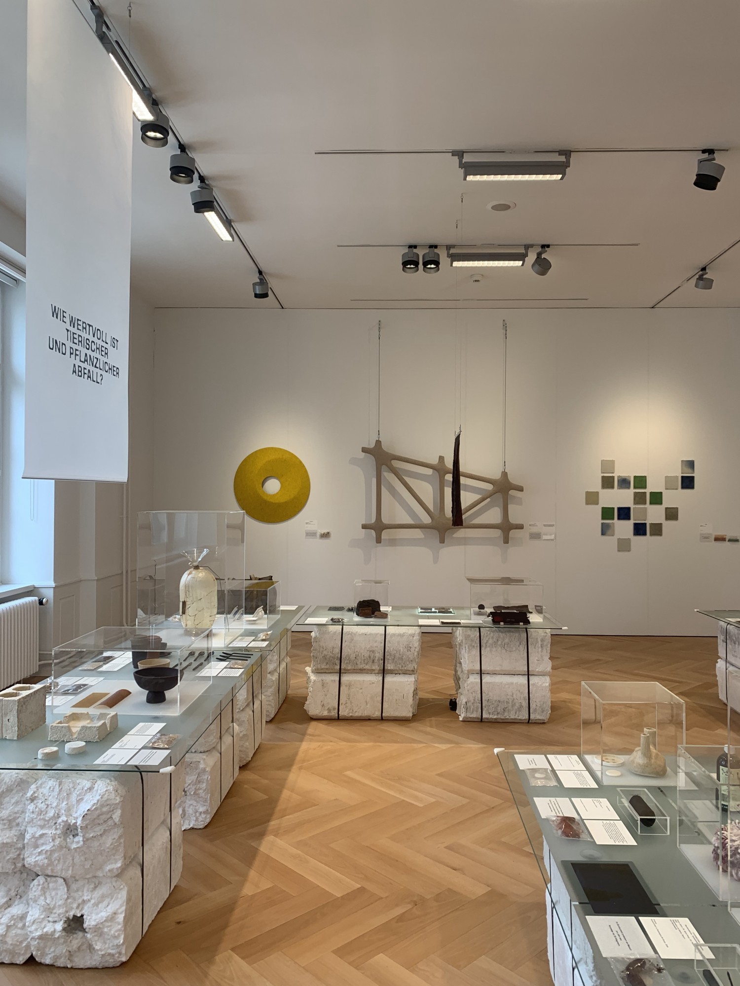 Ausstellung Gewerbemuseum Winterthur Übersicht mit Fachwerk