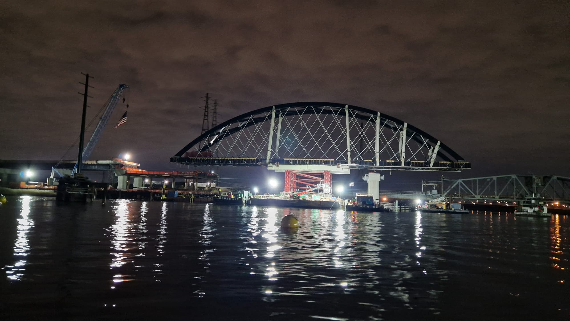 Baustelle der Portal North Bridge bei Nacht