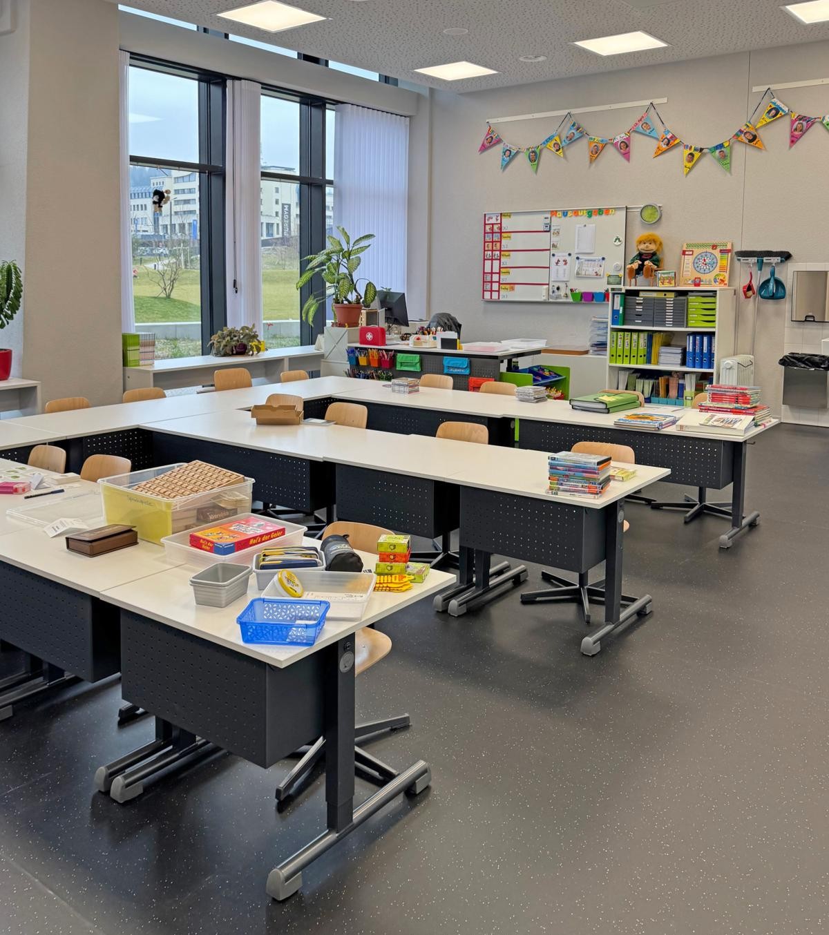Klassenzimmer Three Point Hochhäuser Dübendorf