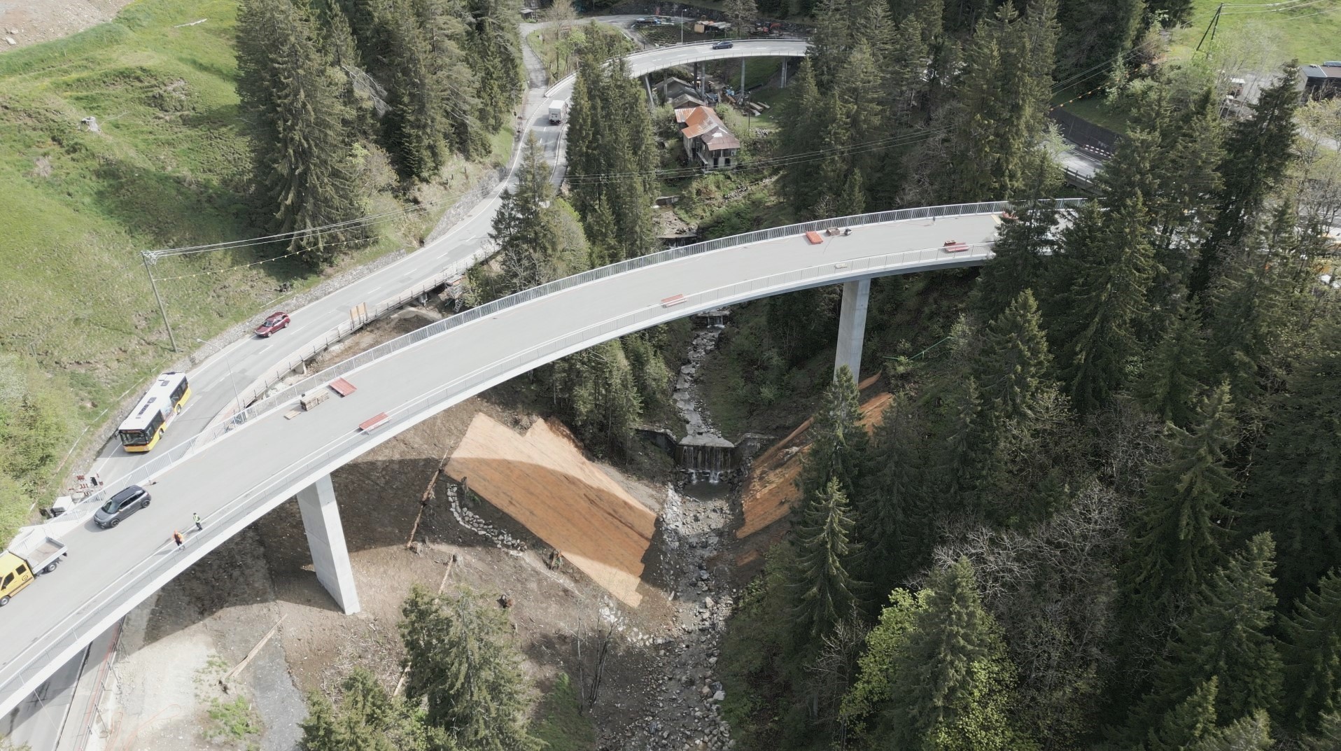 Neue Sagigrabenbrücke in Beatenberg
