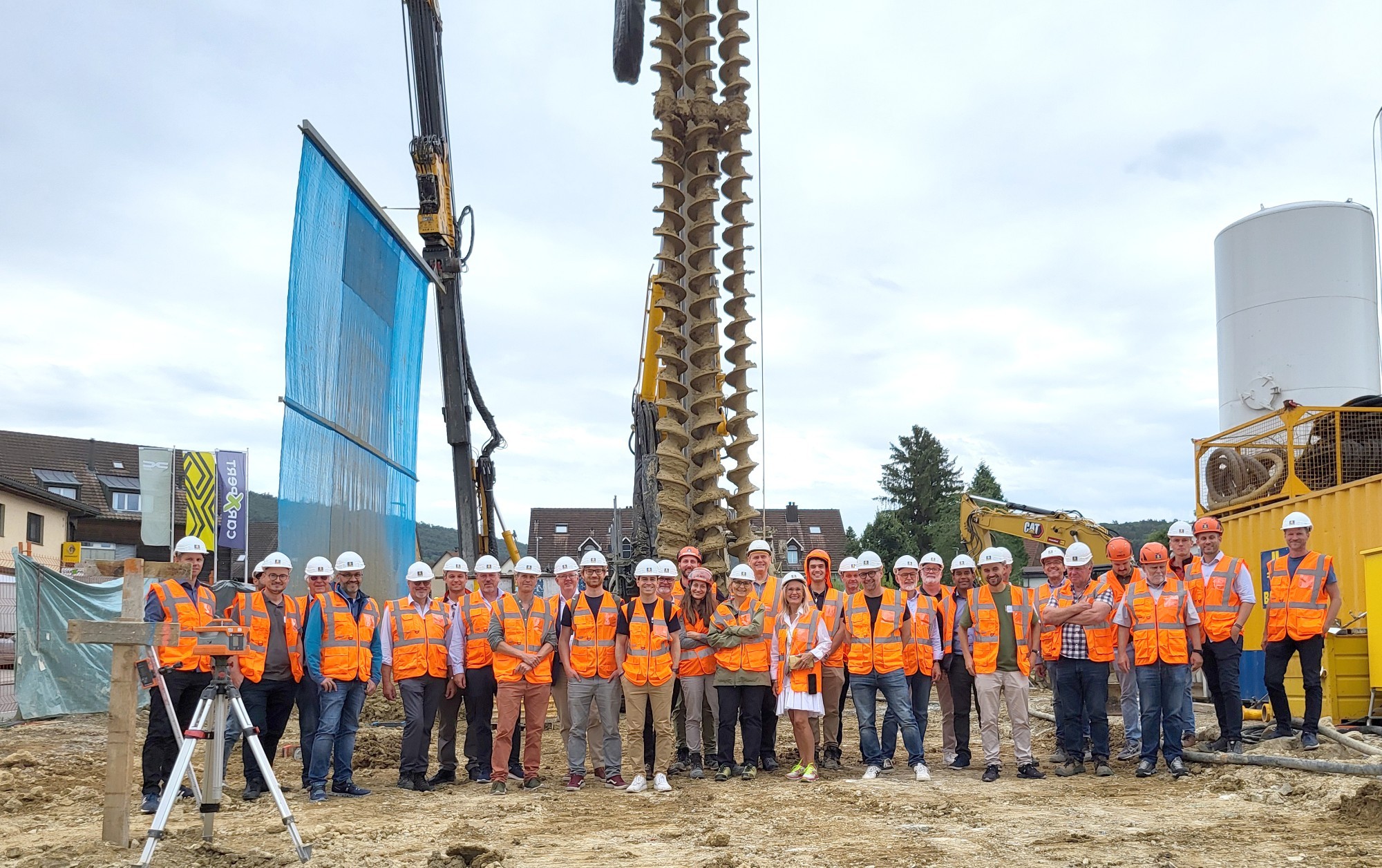 Bauer Spezialtiefbau Jubiläumsanlass 20 Jahre Gruppenbild