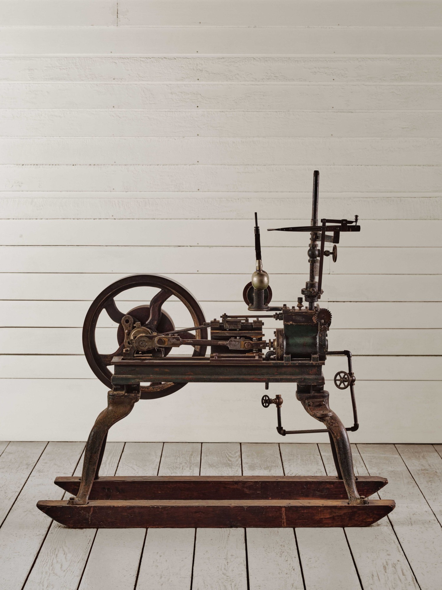 Shaker-Ausstellung im Vitra Design Museum, Dampfmaschine