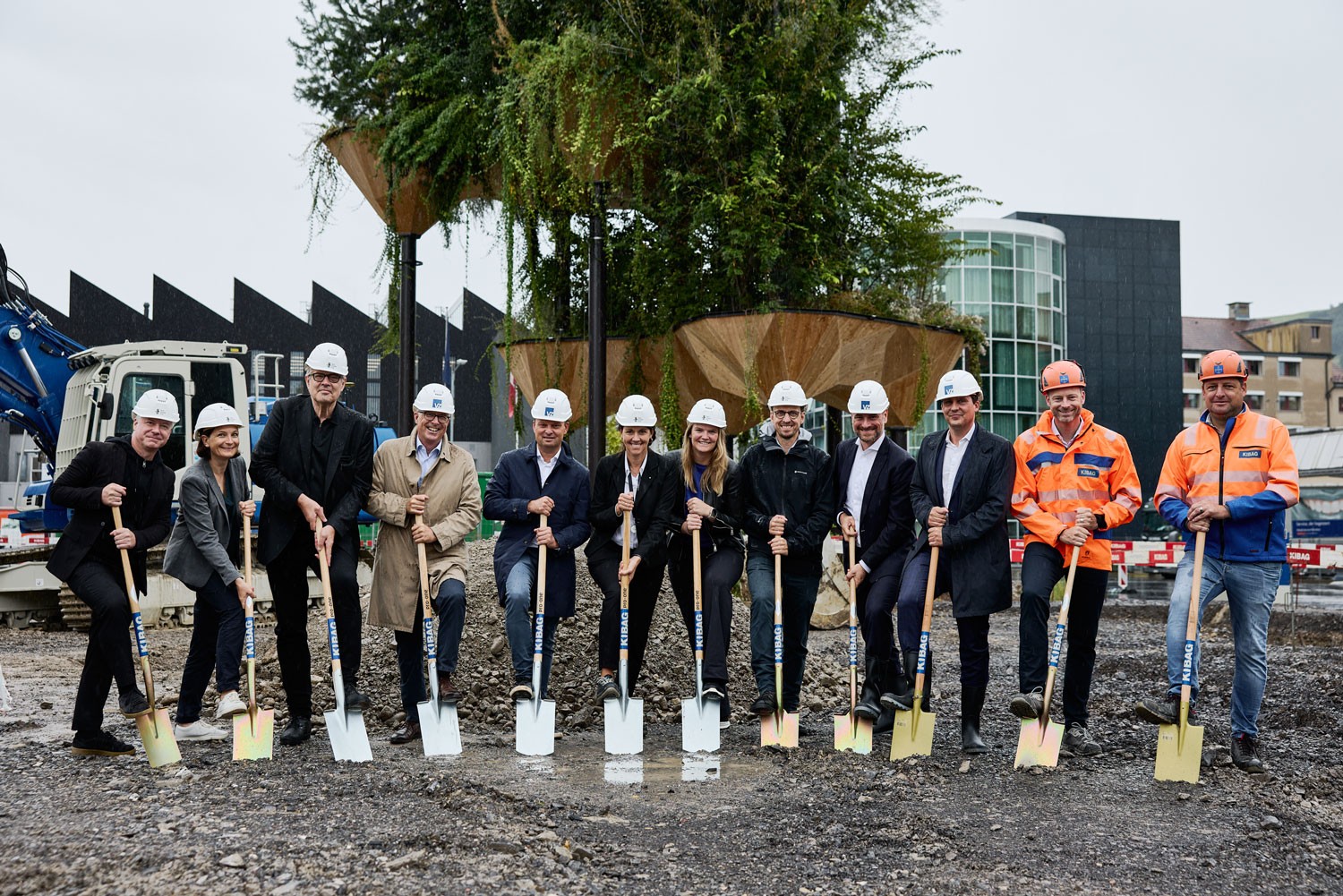 Spatenstich zum CreaTower I auf dem Tech Cluster Zug Areal