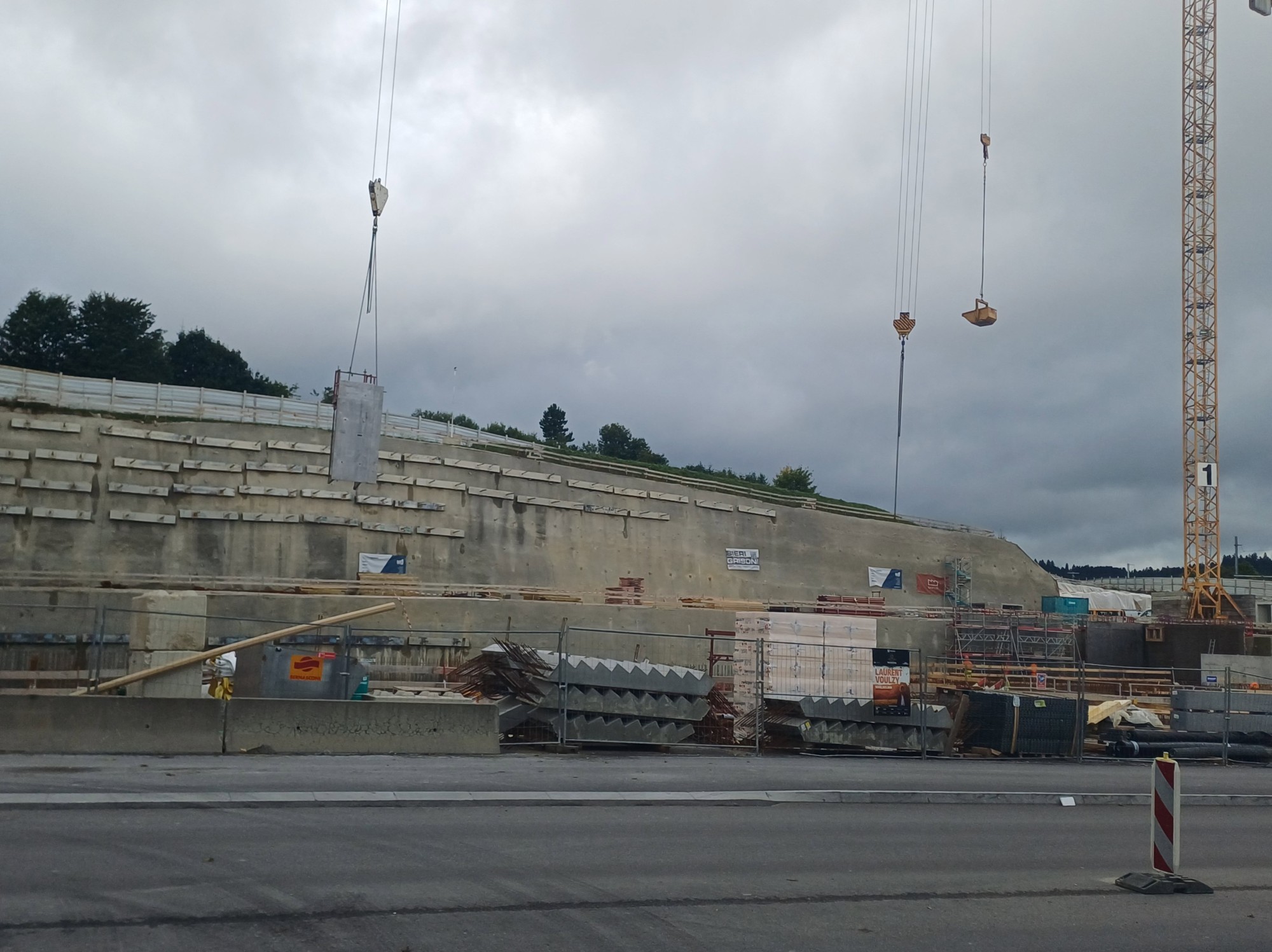 Baustelle von Energieversorger Viteos in La Chaux-de-Fonds