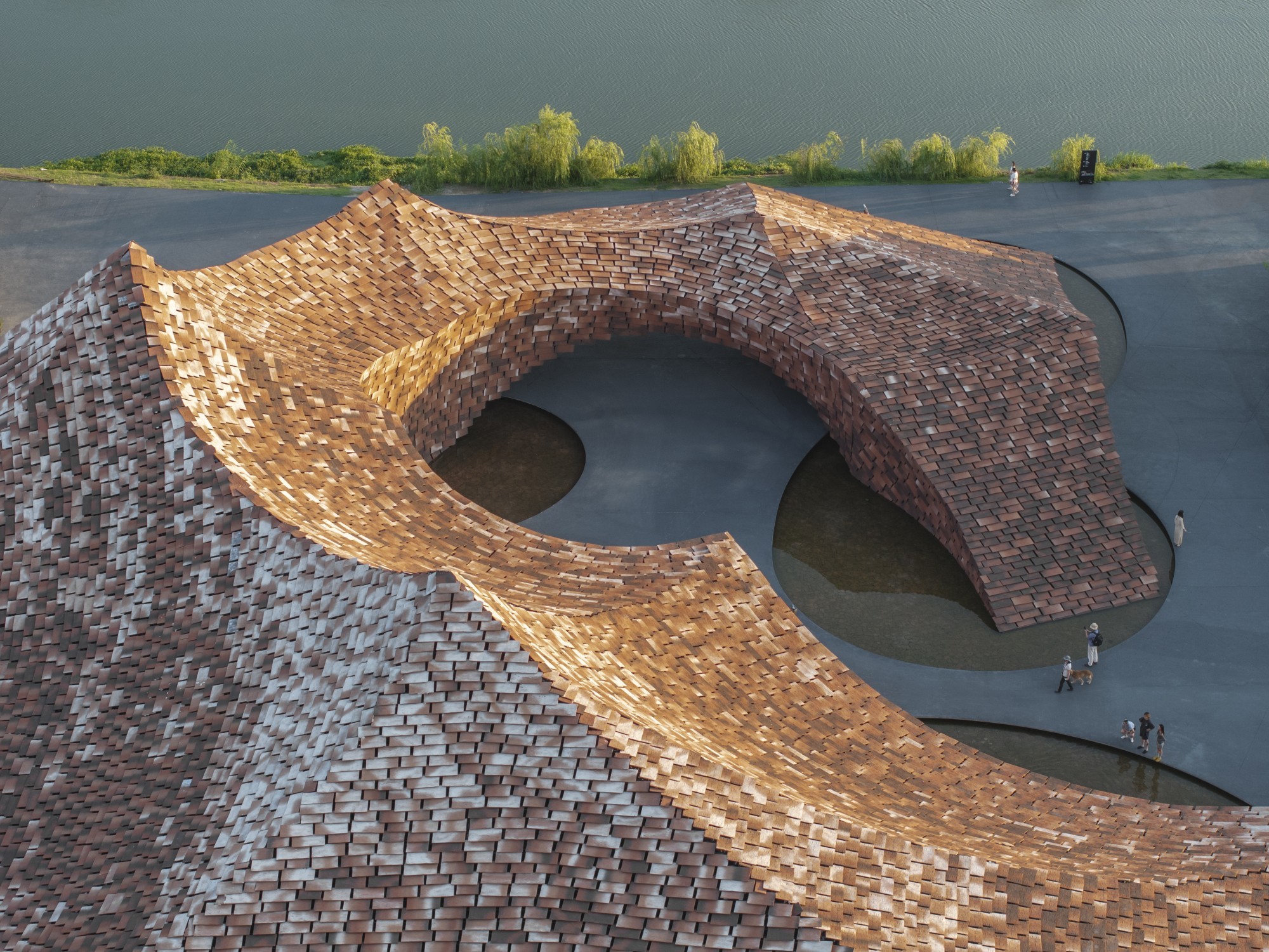 Aus der Shortlist für den Brick Award 26: das Museum für Ton in Yixing (China).