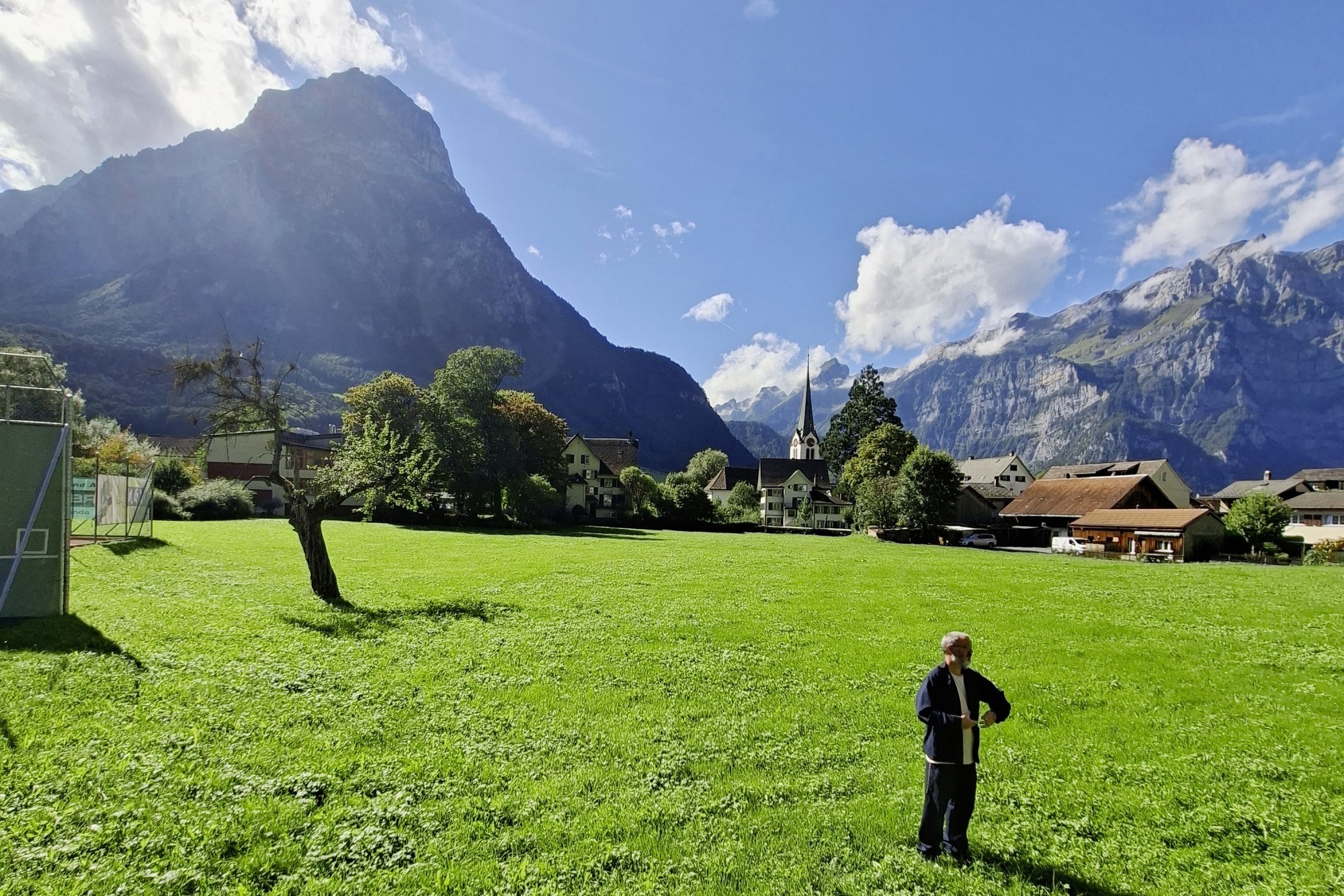 Freifläche im Ortszentrum vpn Ennenda im Kanton Glarus
