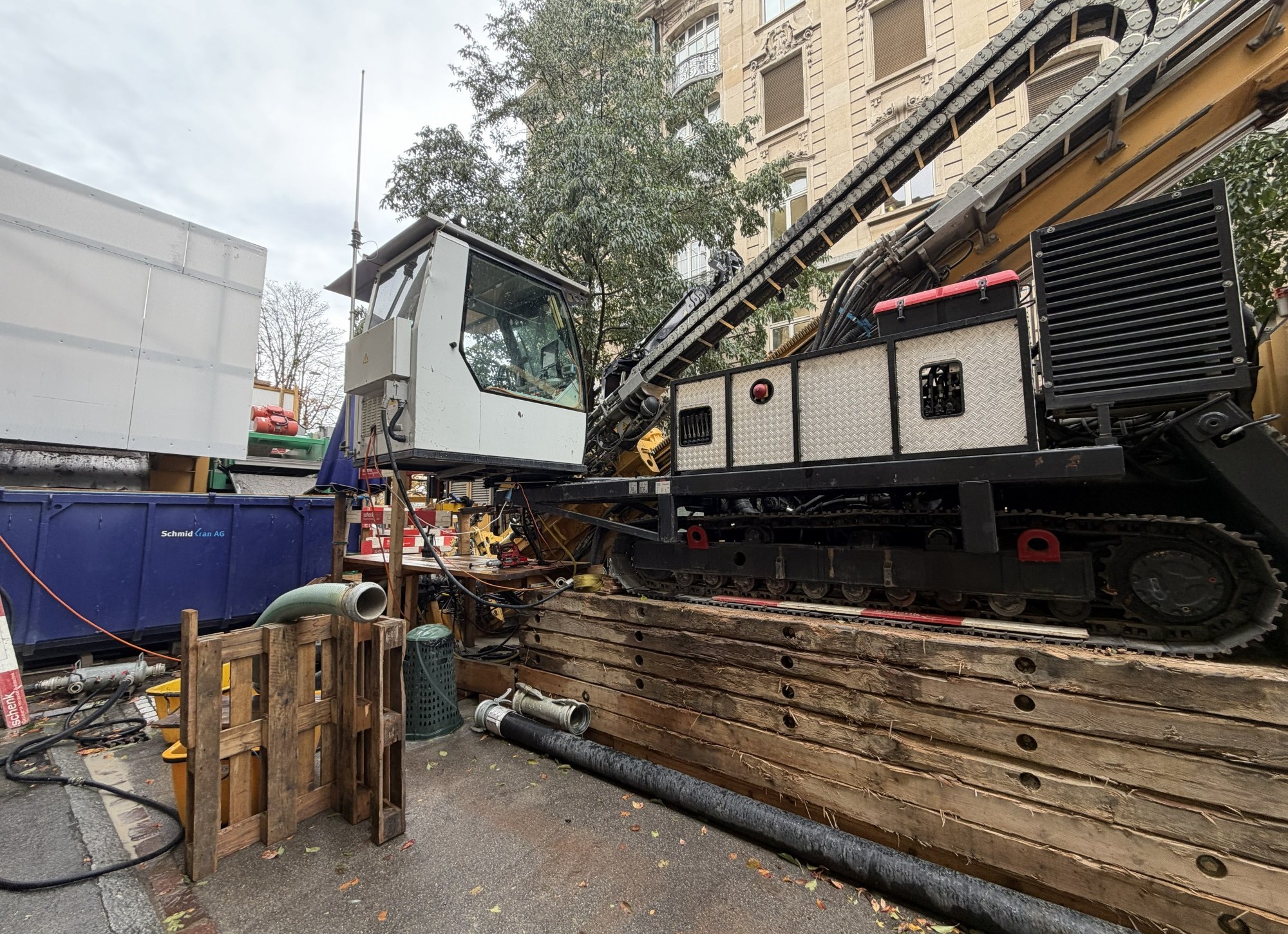 Spülbohrung für Hochspannungsleitung unter dem Seegrund in Zürich: Bohrgerät