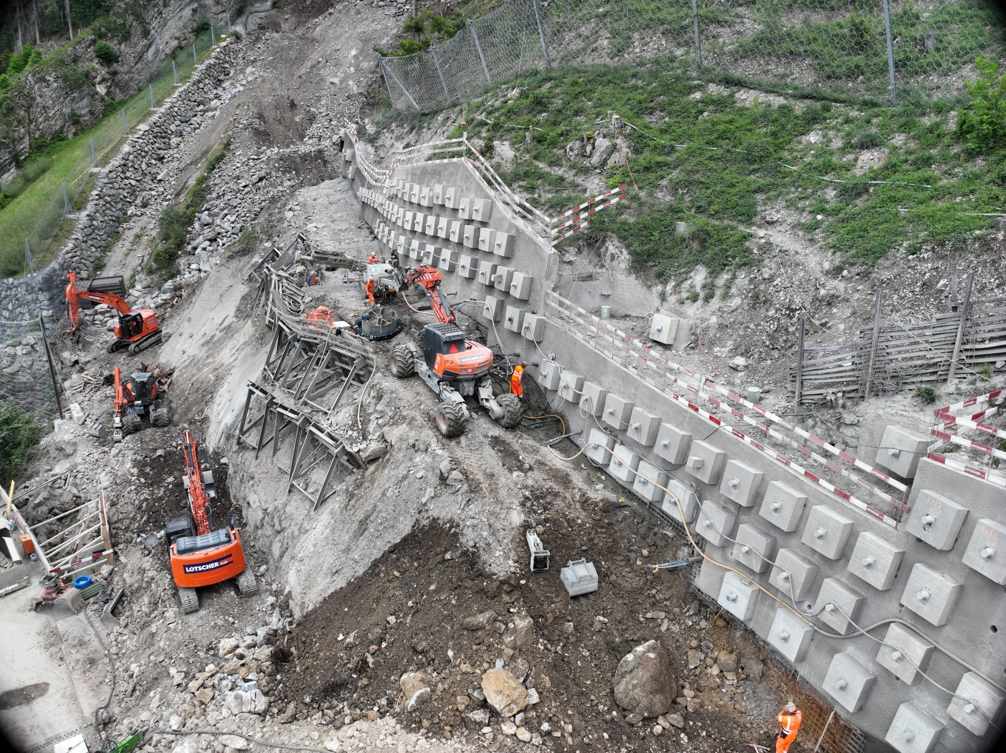 Bauarbeiten an der neuen Axenstrasse.