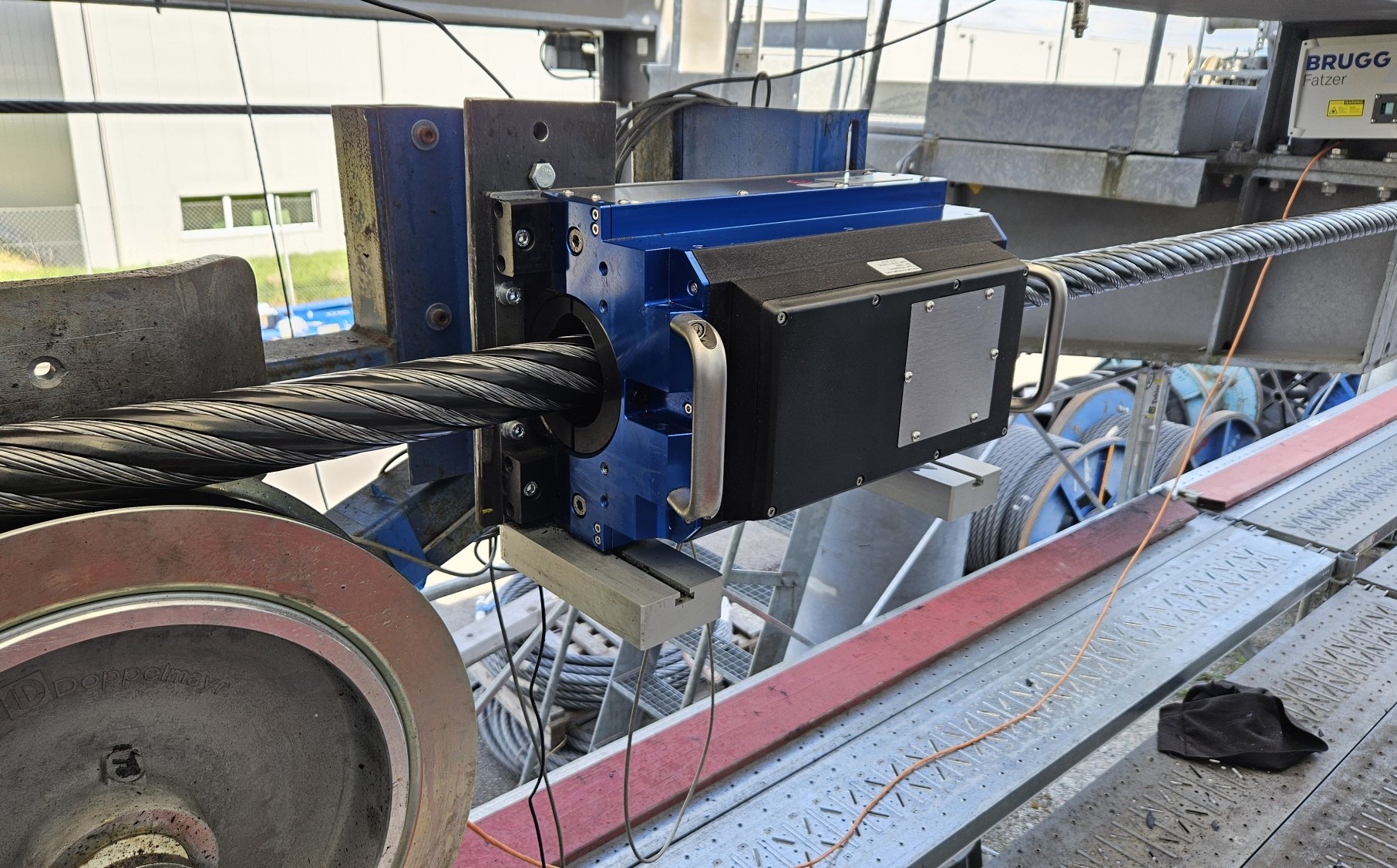 Das Messgerät TRU-Scan für das Hochleistungsseil Performa.