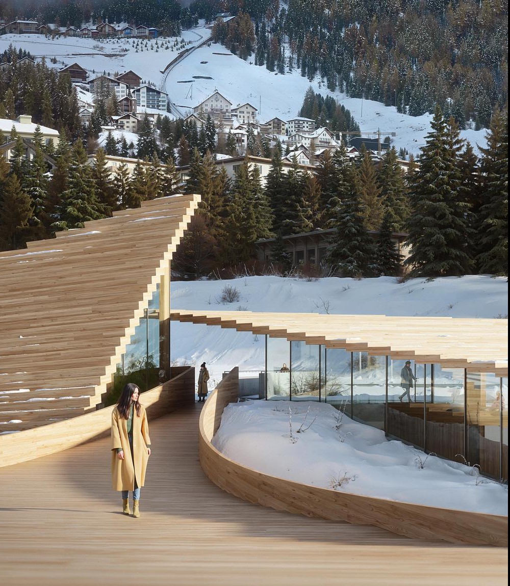 Holz-Ensemble am Ufer des St. Moritzersees