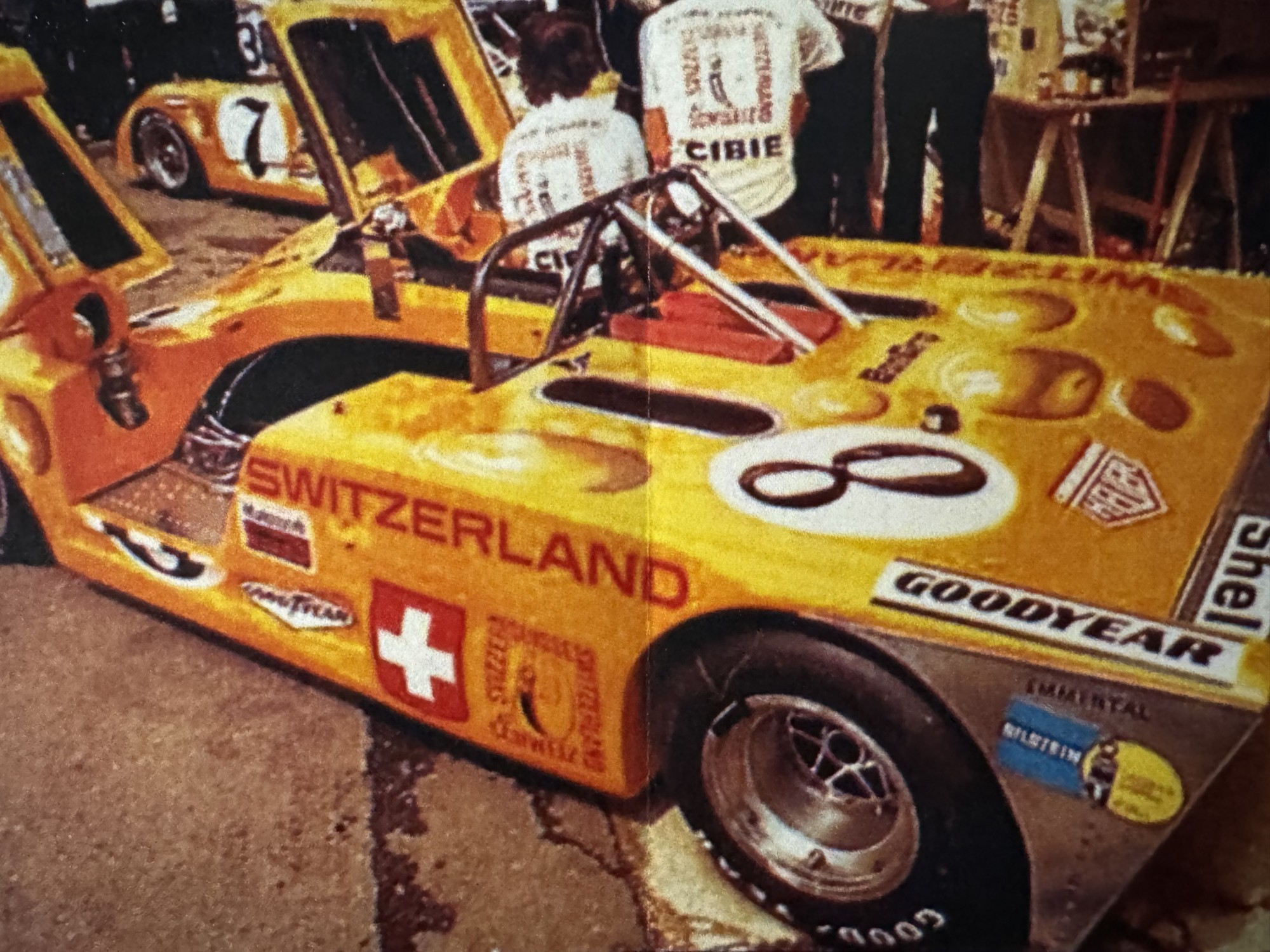 Altar für F-1-Fahrer Bonnier@simonematthieu