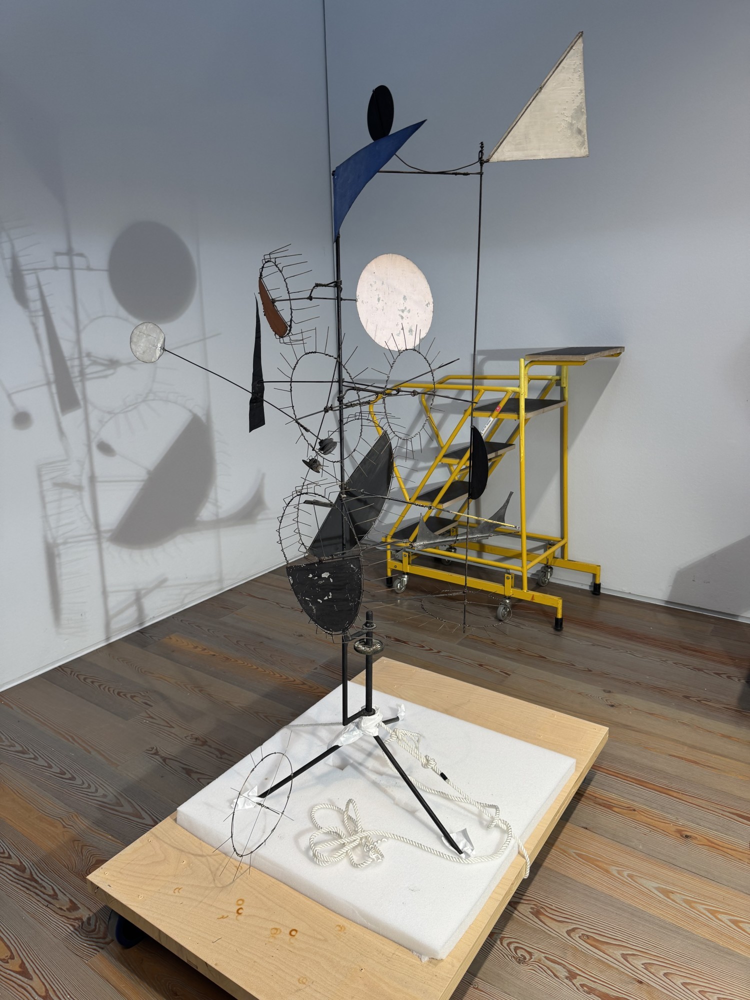 Fehlendes Stück a Skulptur ohne Hinweis auf Aussehen 1@simonematthieu_paint