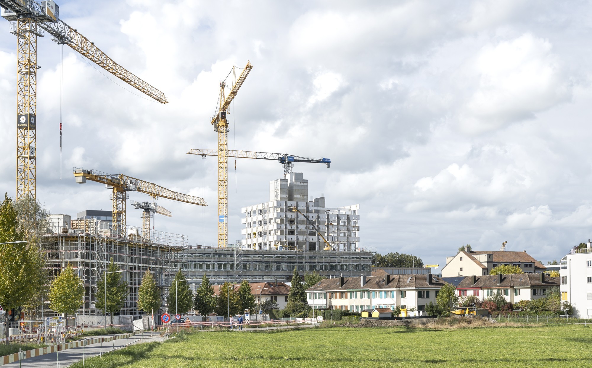 Grossbaustelle im Quartier Göbli in Zug,