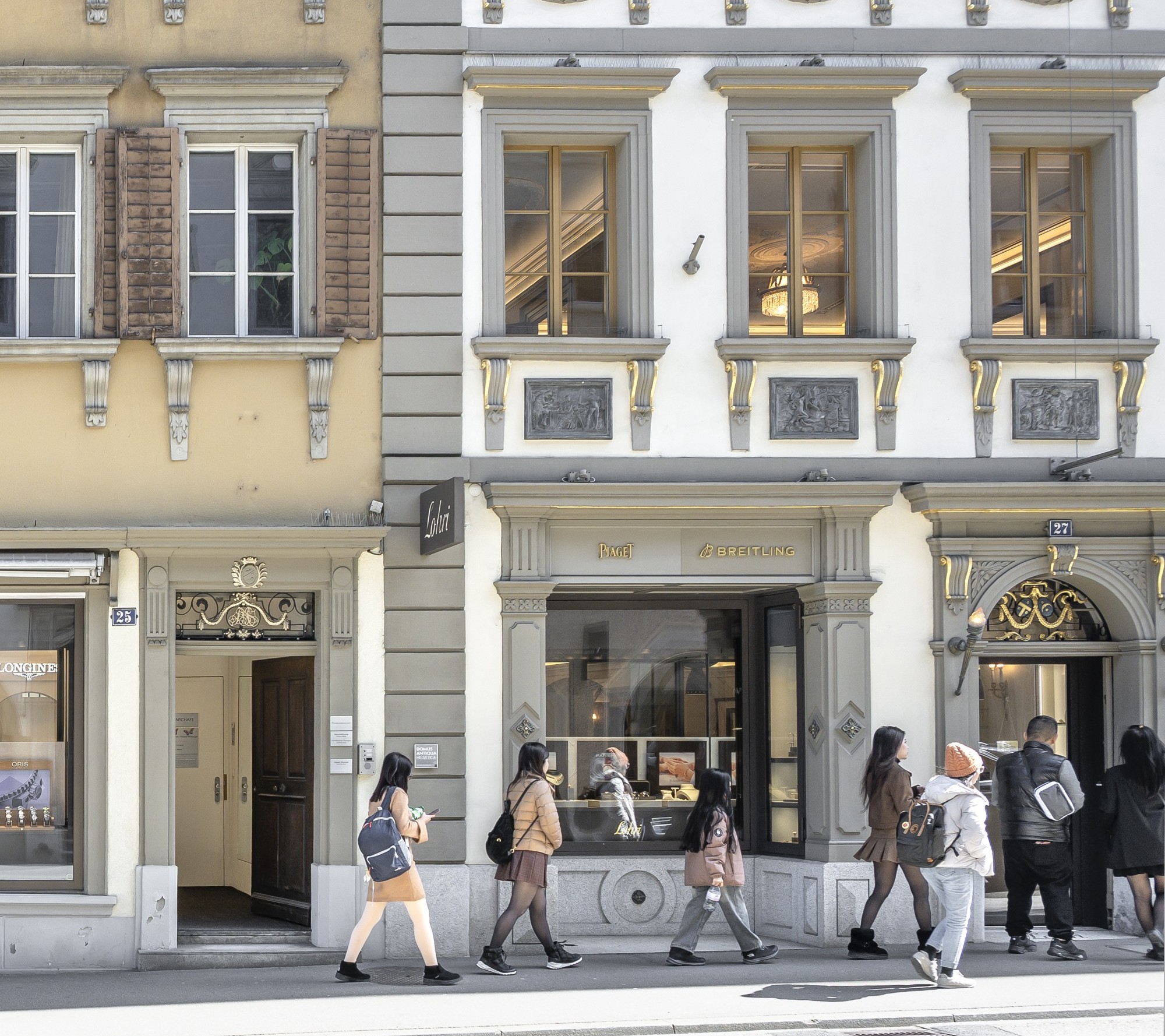 Juweliergeschäft in der Neugasse in der Altstadt von Zug.