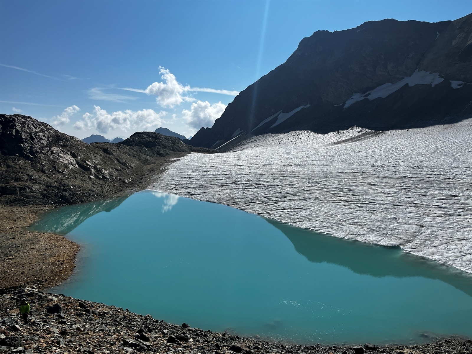 Gletschersee Calderas in Surses GR wird überwacht