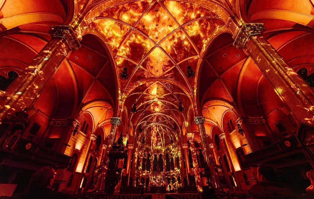 Aura-Lichtinstalltion von Moment Factory