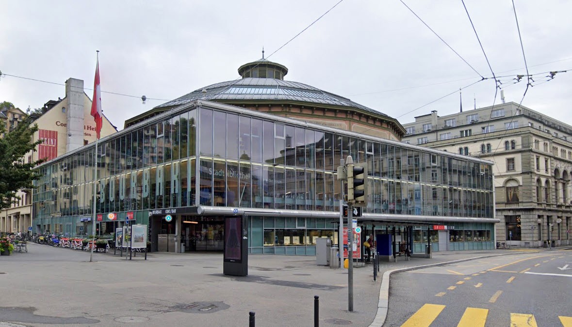 Blick auf die Stadtbibliothek Luzern
